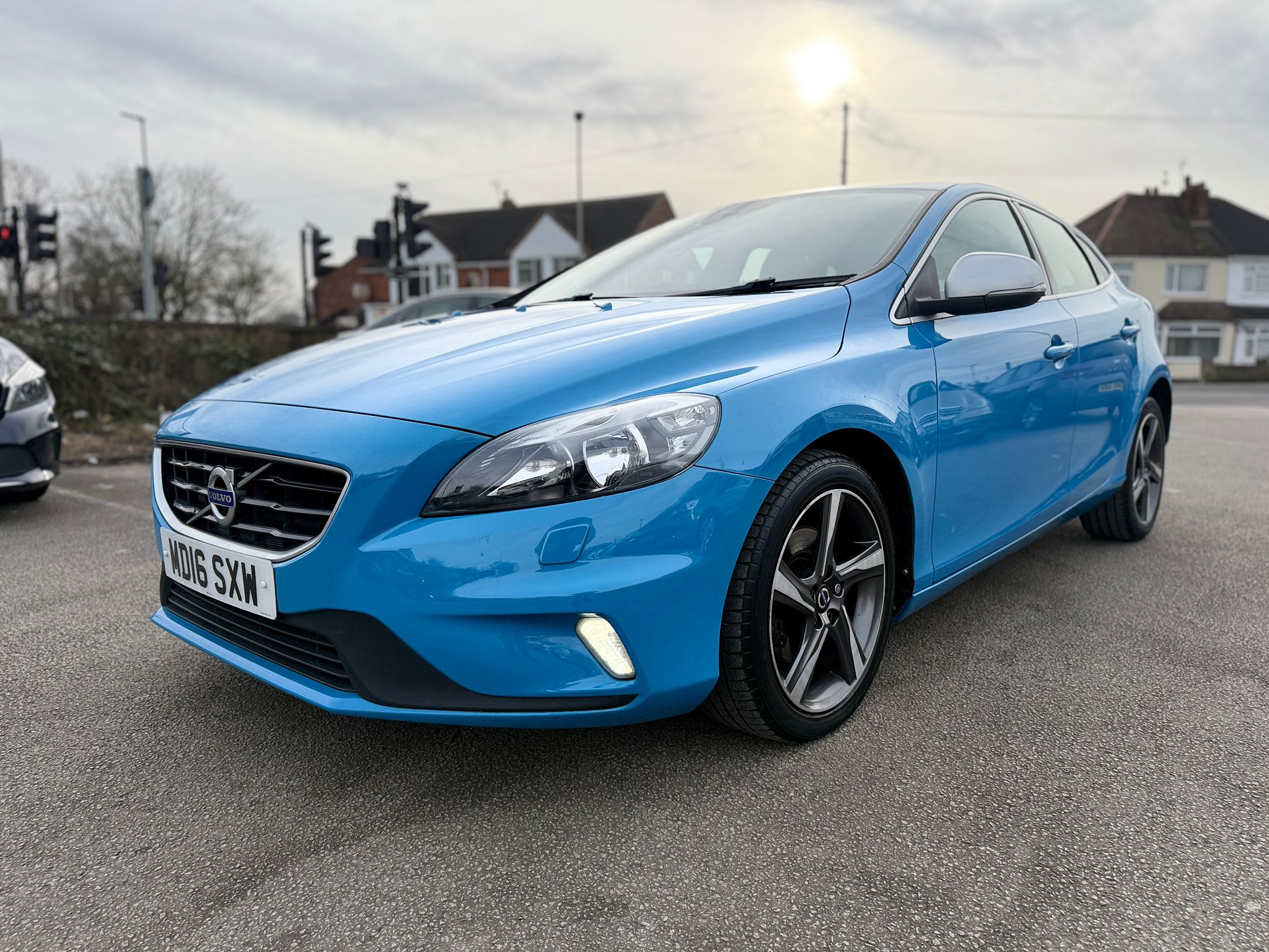 Volvo V40 R-Design Nav 2016 2.0 D2 Diesel Car