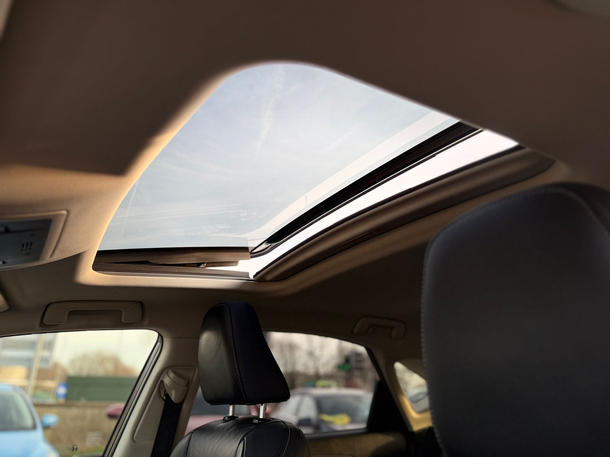 Lexus NX Premier 2016 2.5 300h Premier SUV 5dr Petrol Hybrid E-CVT 4WD Automatic