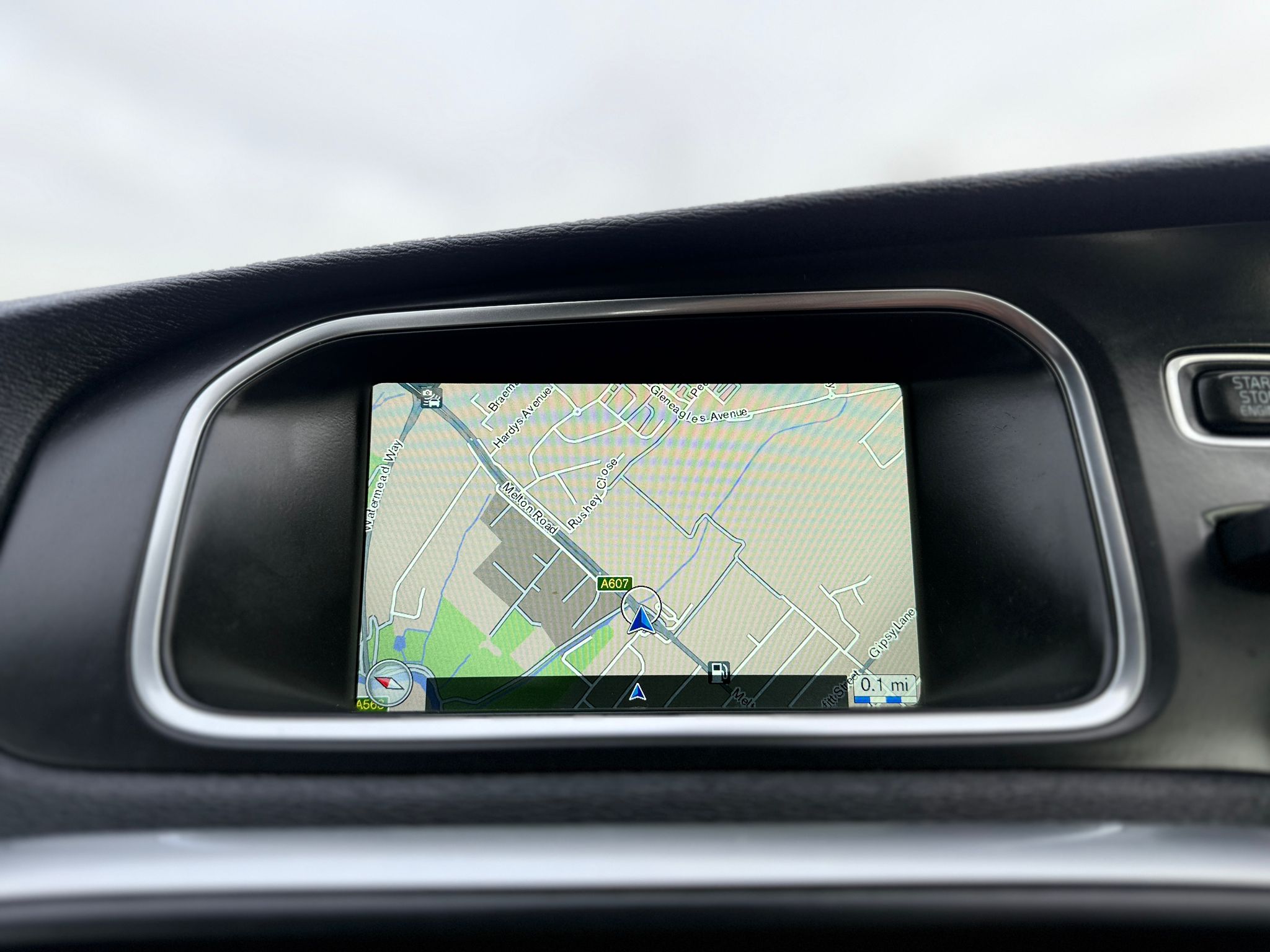 Volvo V40 R-Design Nav 2016 2.0 D2 Diesel Car