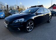 Volvo V40 R-Design Lux 2015 2.0 D2 R-Design Lux Automatic