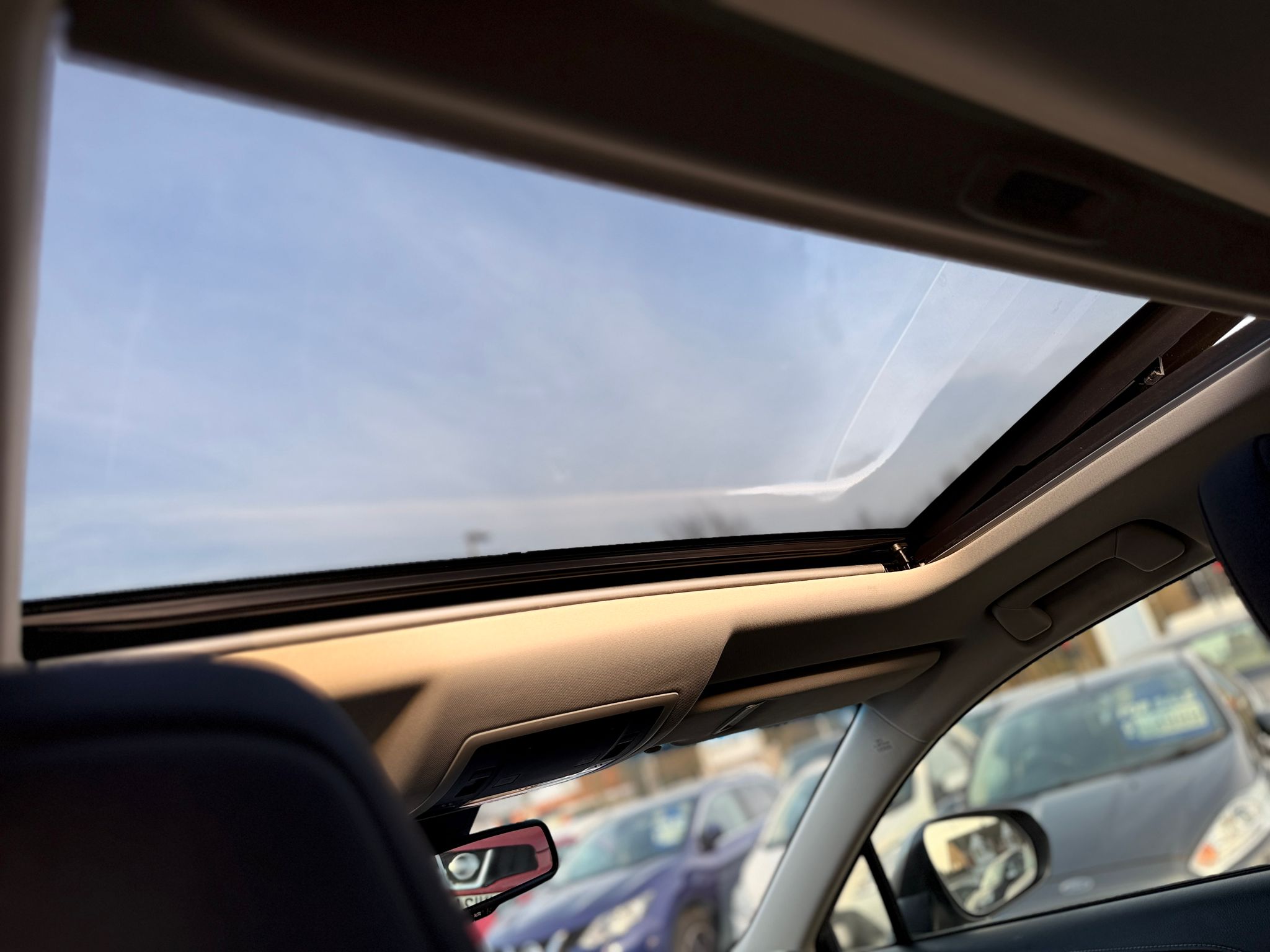 Lexus NX Premier 2016 2.5 300h Premier SUV 5dr Petrol Hybrid E-CVT 4WD Automatic