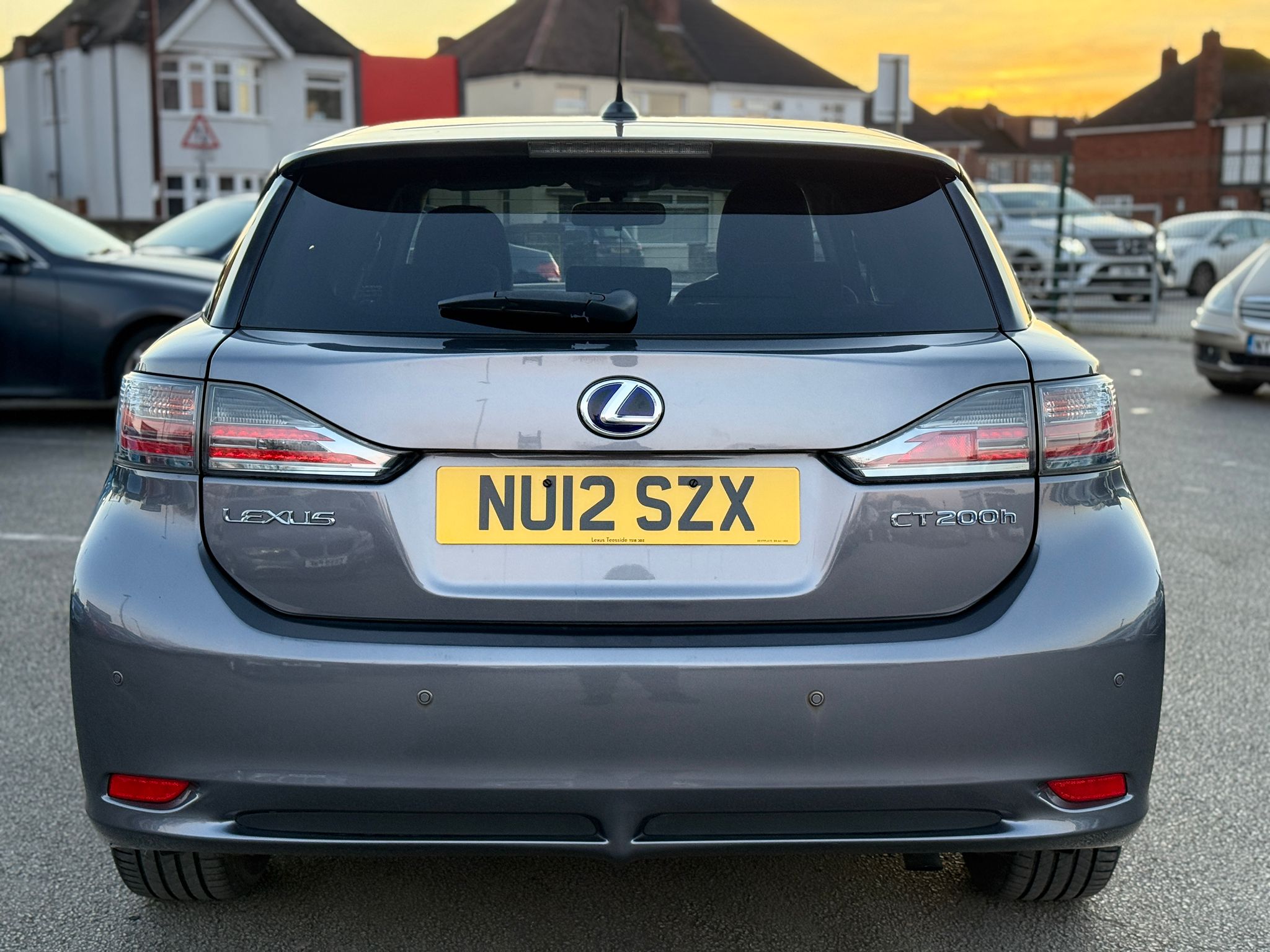 Lexus CT SE-I 2012 1.8 200h SE-I Hatchback Hybrid Automatic