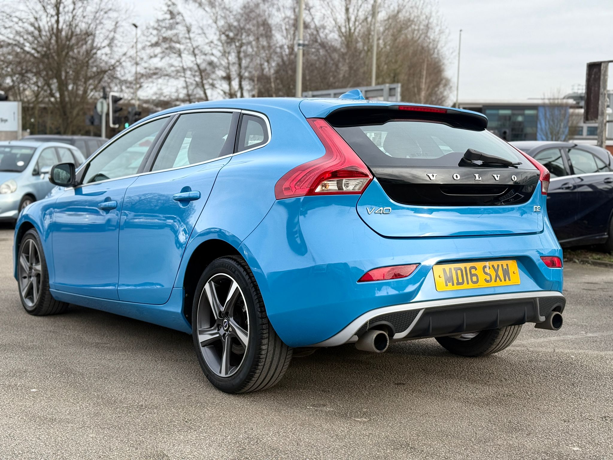 Volvo V40 R-Design Nav 2016 2.0 D2 Diesel Car