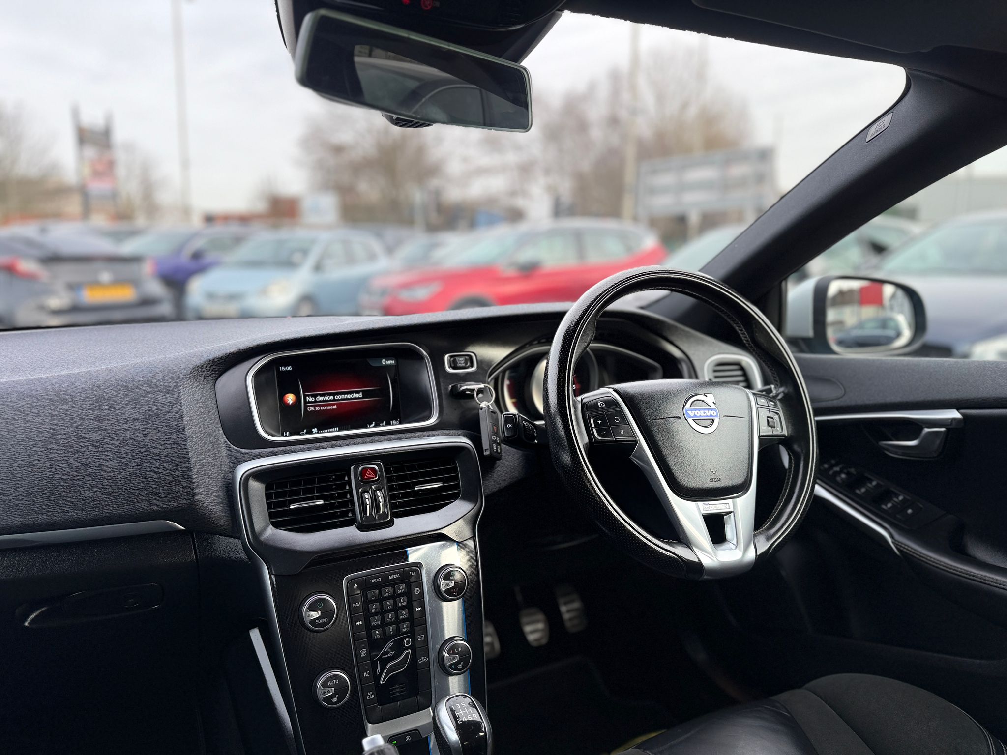 Volvo V40 R-Design Nav 2016 2.0 D2 Diesel Car