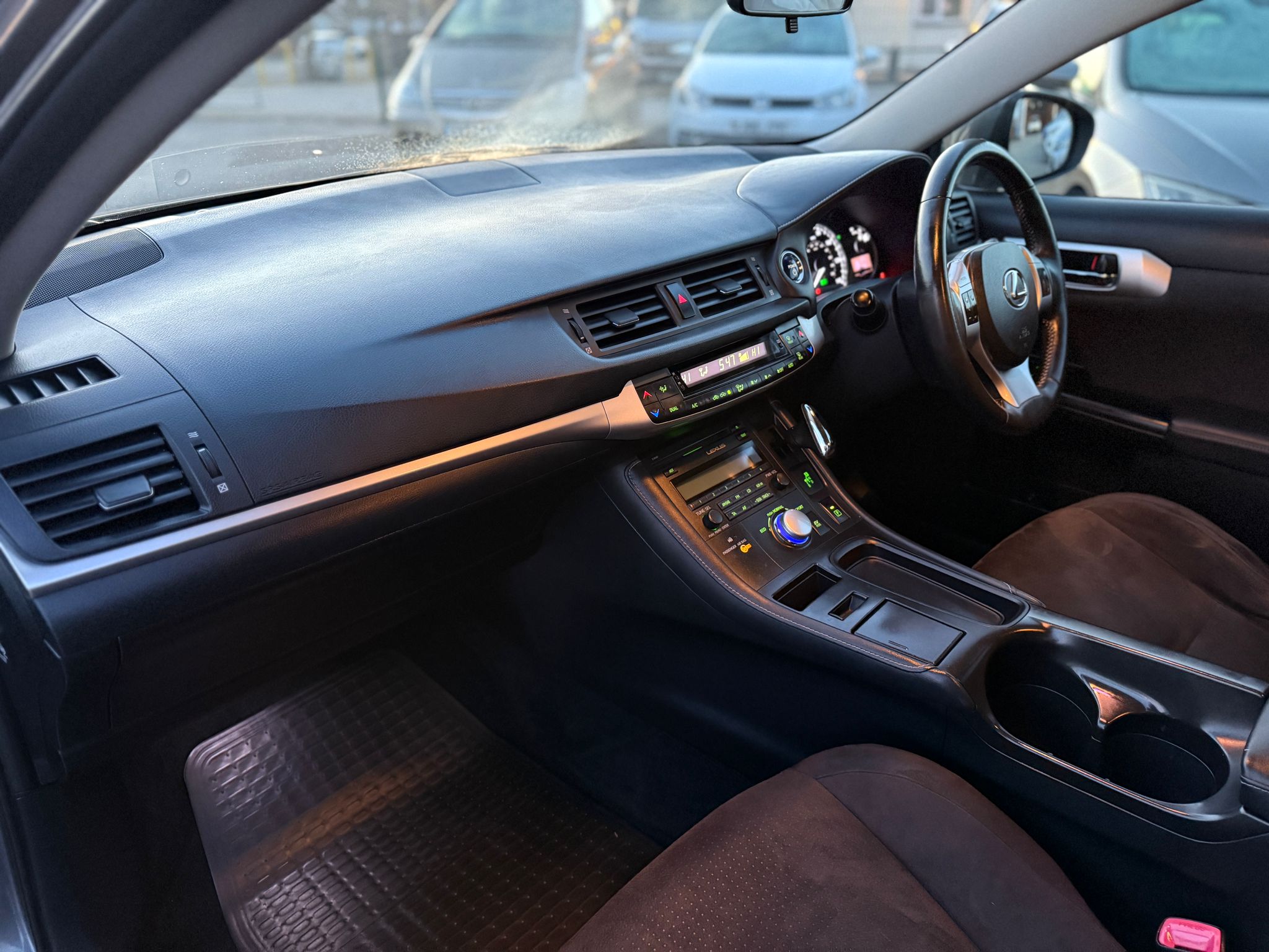 Lexus CT SE-I 2012 1.8 200h SE-I Hatchback Hybrid Automatic