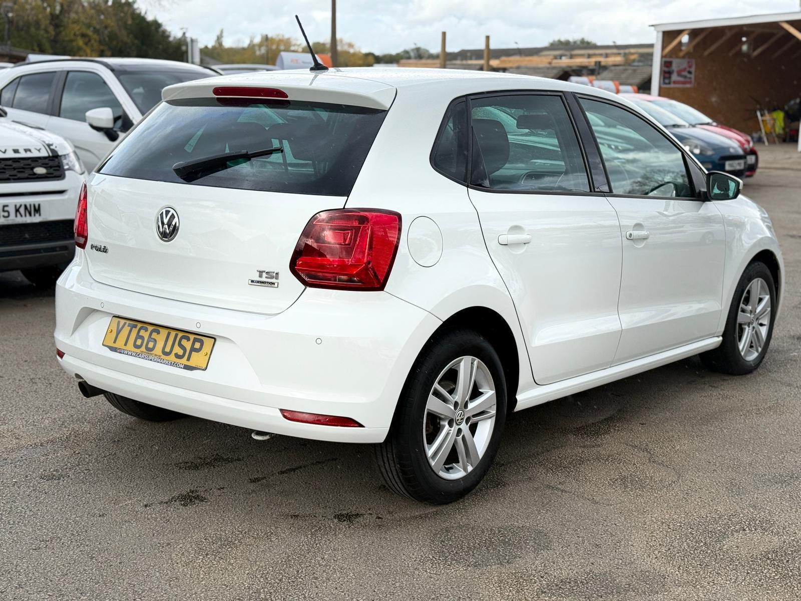 Volkswagen Polo Match 2016 1.2 TSI BlueMotion Automatic