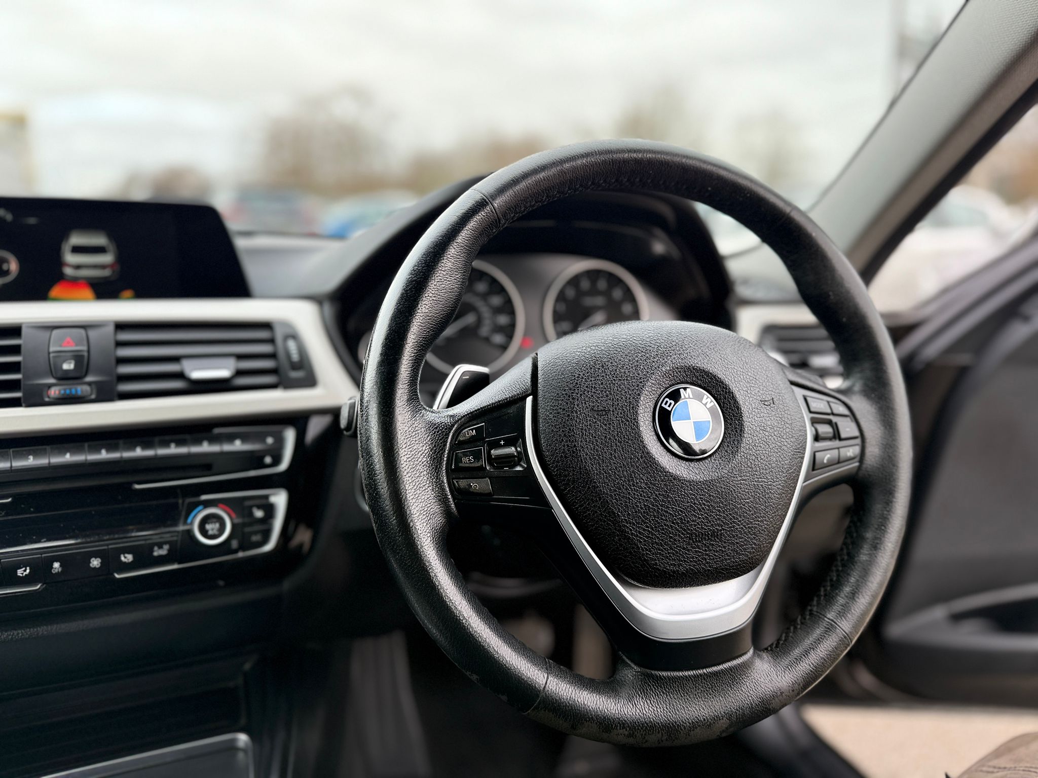 BMW 3 Series SE 2017 2.0 330e Automatic