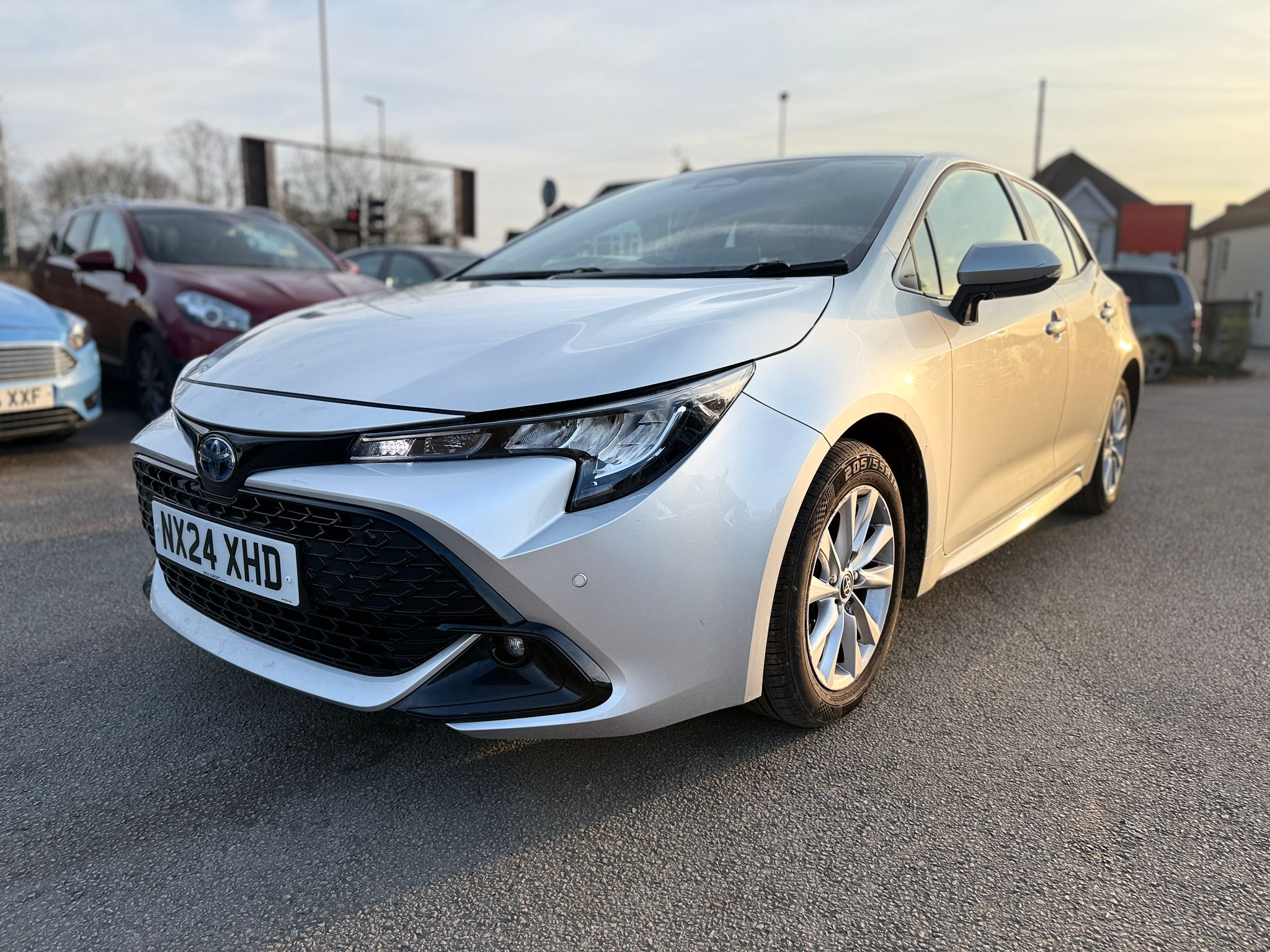 Toyota Corolla Icon 2024 1.8 VVT-h Icon Hatchback 5dr Petrol Hybrid CVT Automatic