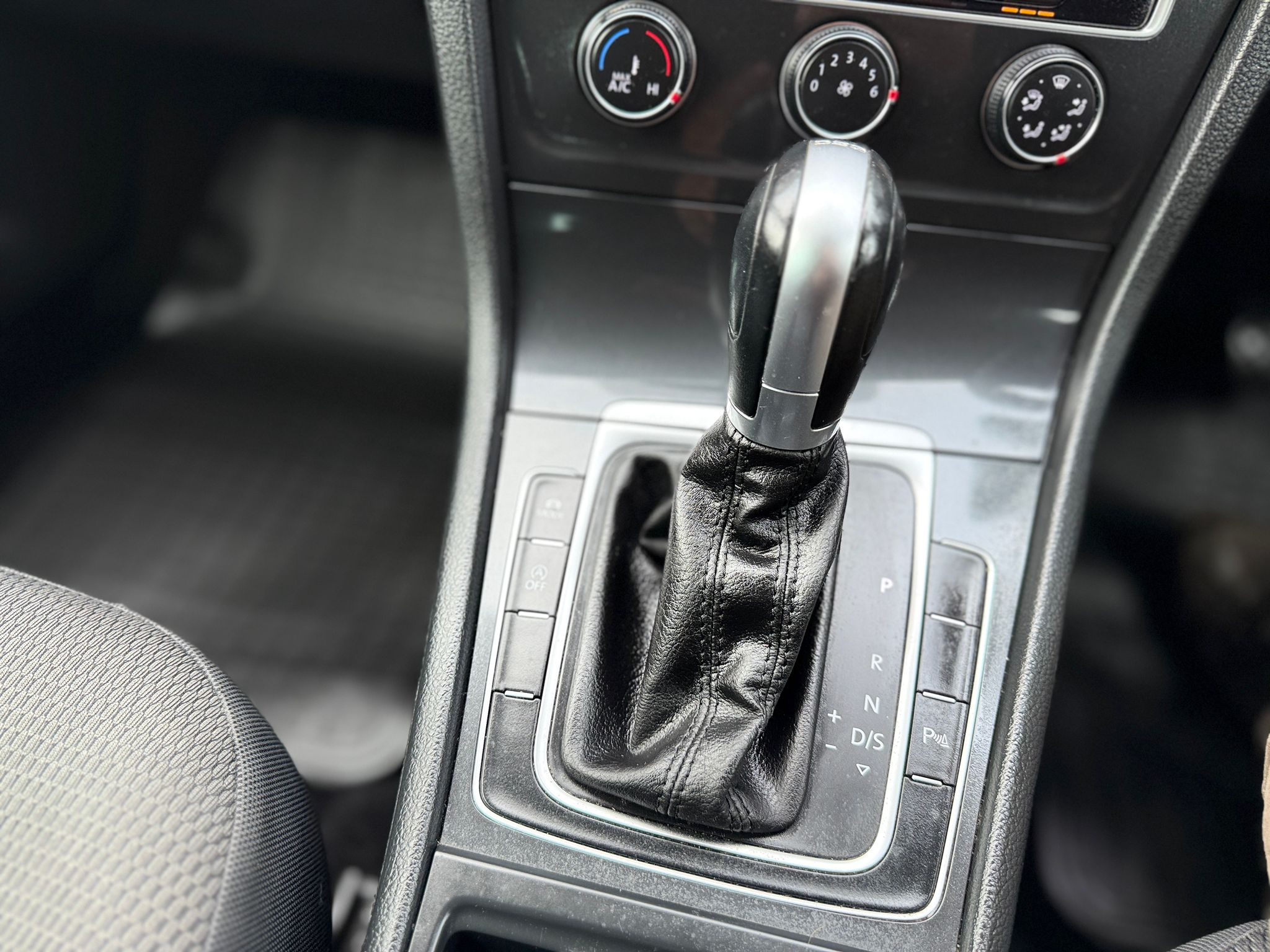 Volkswagen Golf Match 2019 Automatic