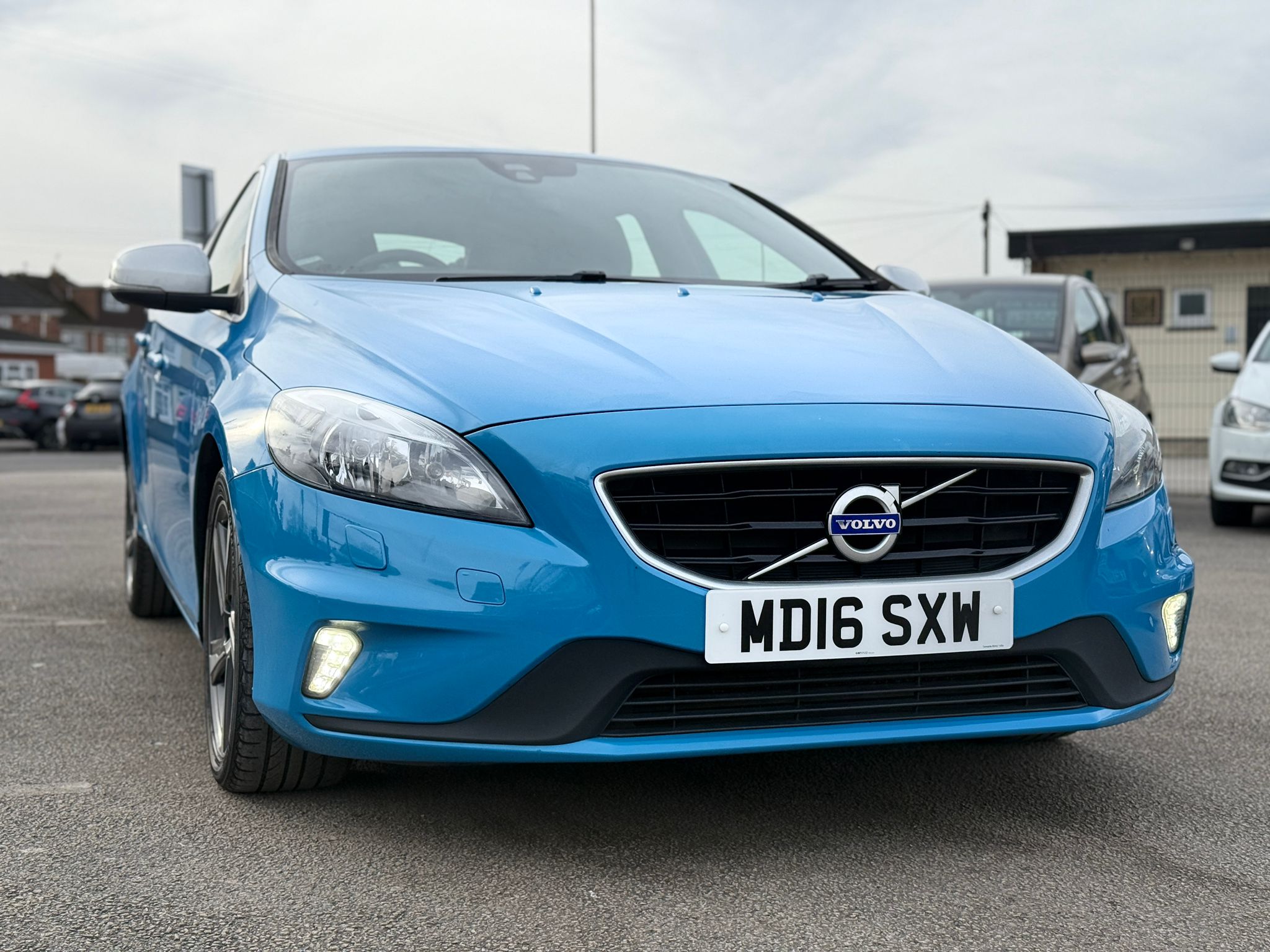 Volvo V40 R-Design Nav 2016 2.0 D2 Diesel Car