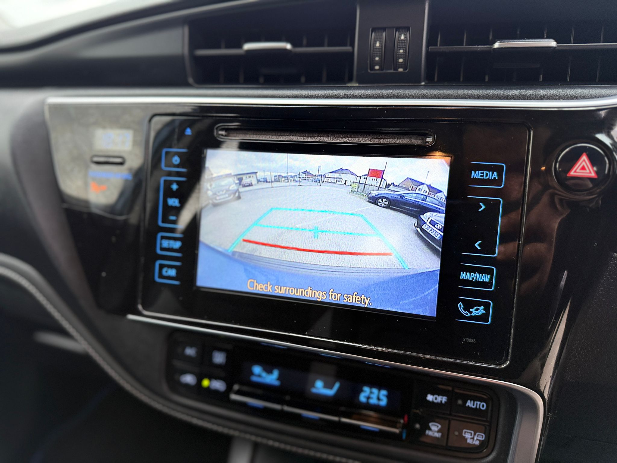 Toyota Auris Business Edition 2017 1.8 VVT-h Business Hybrid Automatic