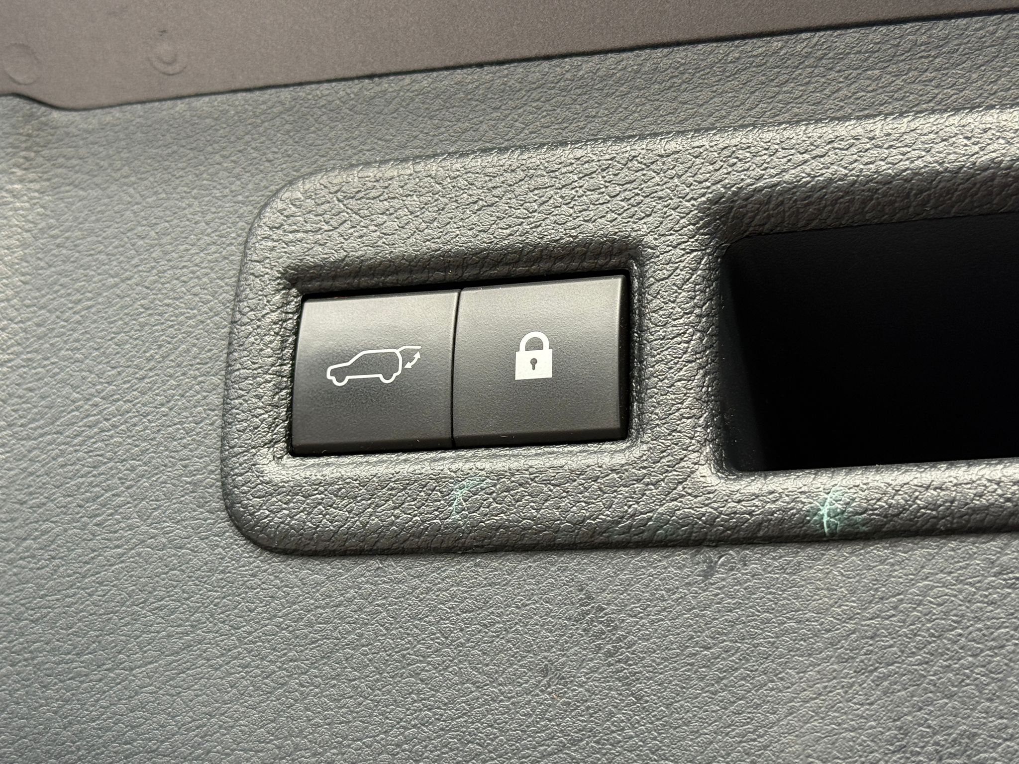 Lexus NX300H Luxury 2018 2.5 300h Luxury SUV 5dr Petrol Hybrid E-CVT 4WD Automatic