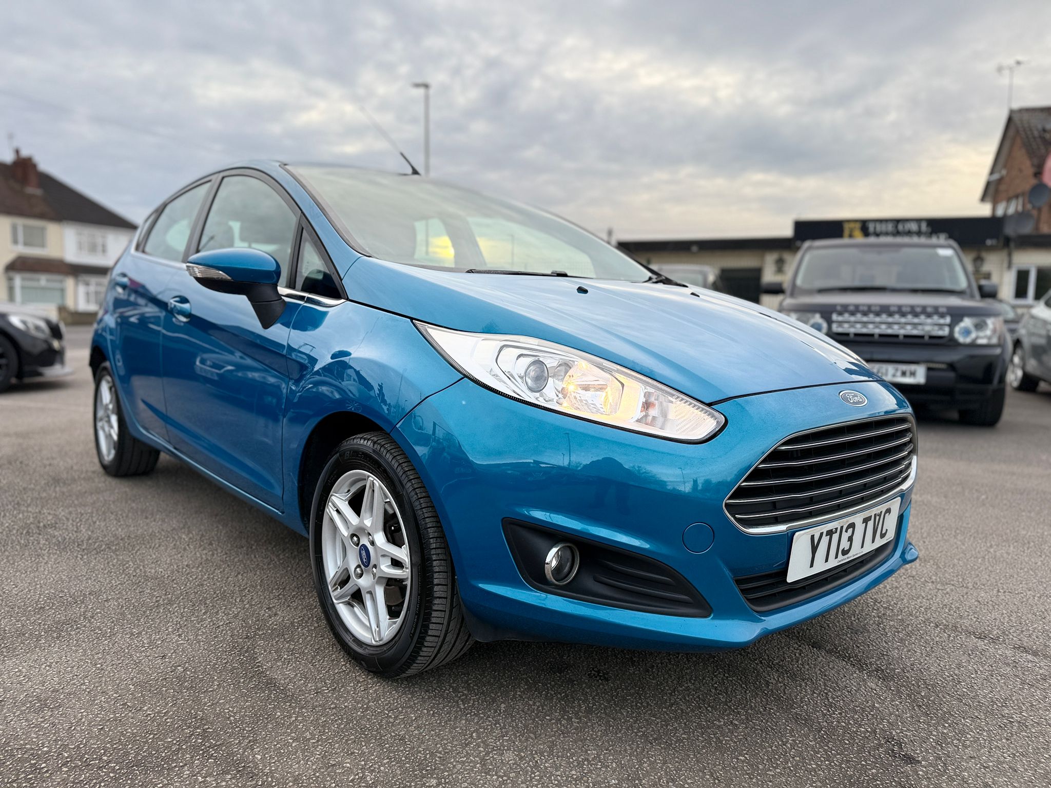 Ford Fiesta Zetec 2013 1.6 Zetec Hatchback 5dr Automatic
