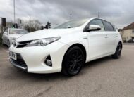 Toyota Auris Icon Plus 2015 1.8 VVT-h Icon Plus Hatchback Automatic
