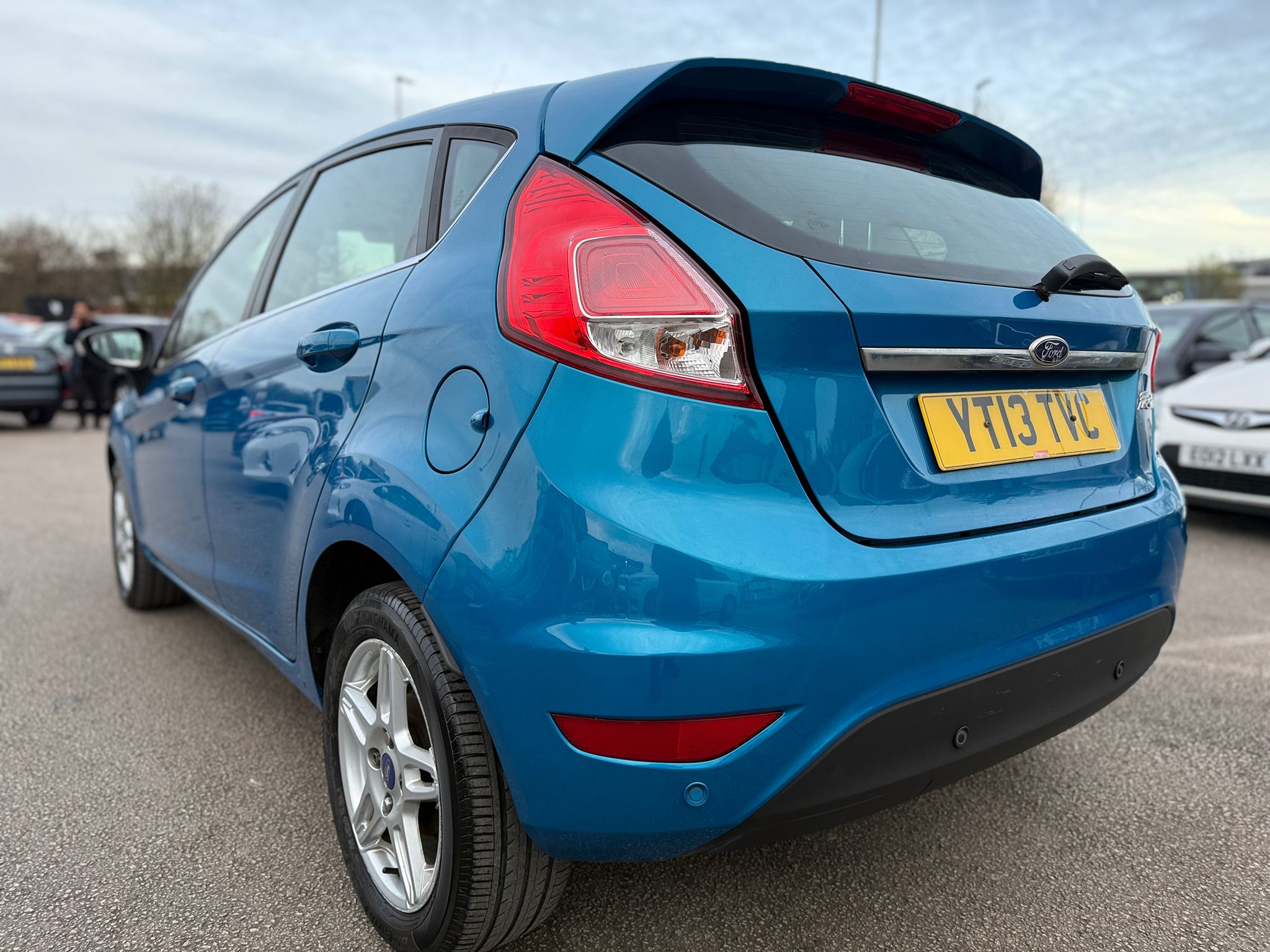 Ford Fiesta Zetec 2013 1.6 Zetec Hatchback 5dr Automatic