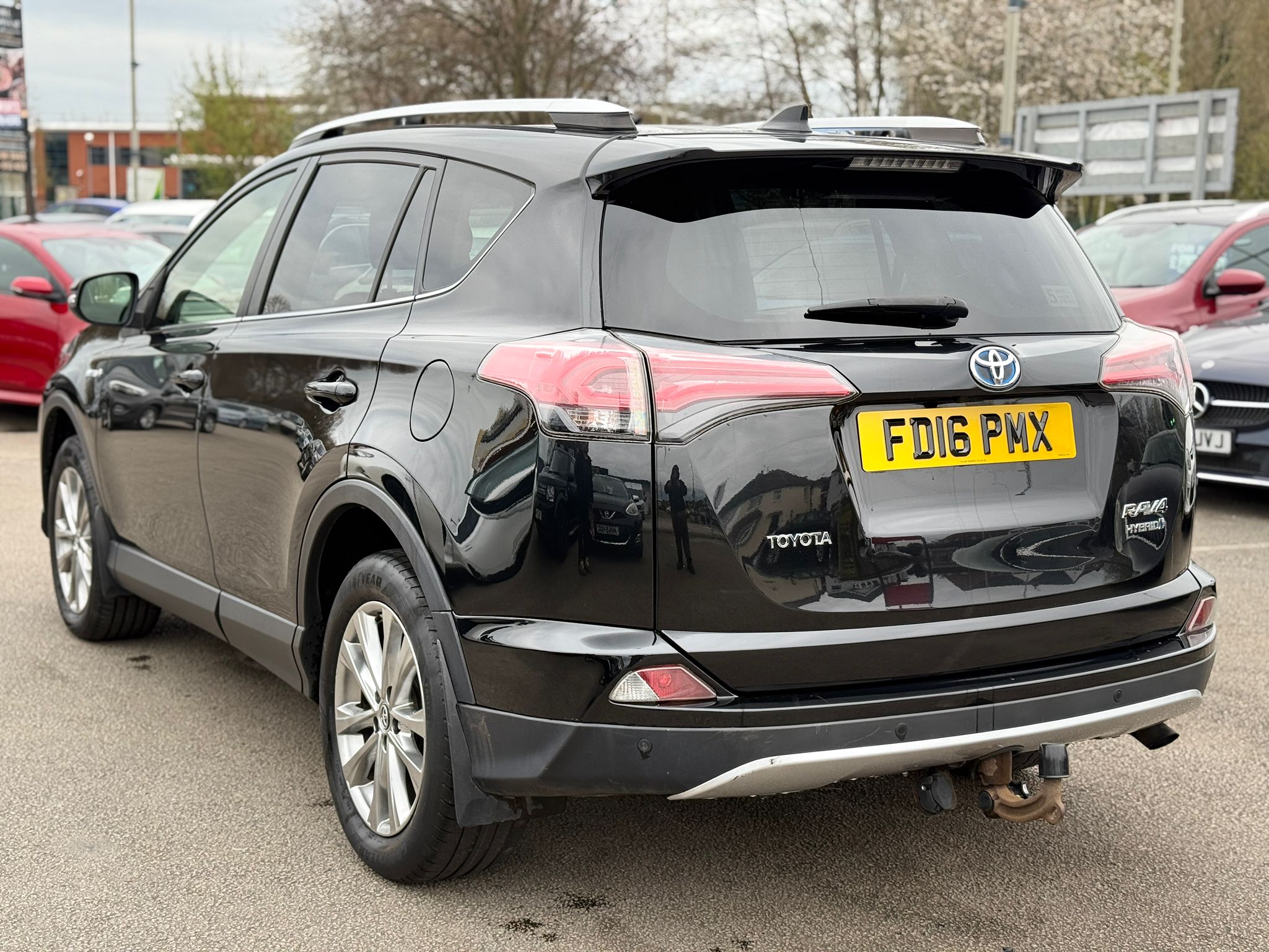 Toyota RAV4 Excel 2016 2.5 VVT-h Excel SUV 5dr Petrol Hybrid CVT 4WD Automatic