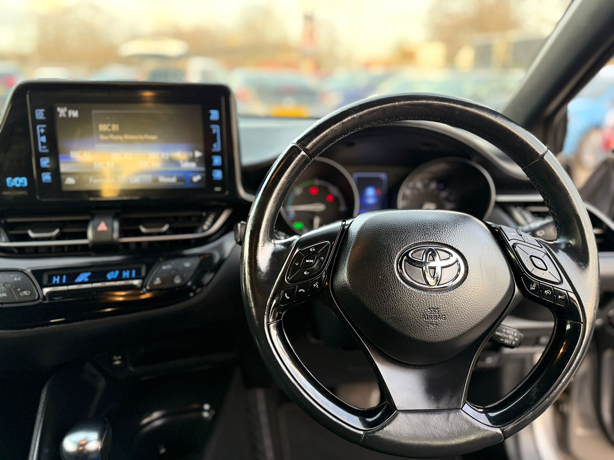 Toyota C-HR Icon 2018 1.8 VVT-h Icon SUV 5dr Petrol Hybrid CVT Euro 6 Automatic