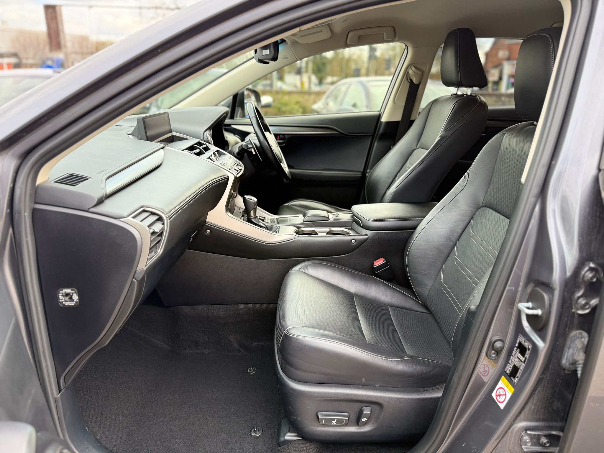 Lexus NX300H Luxury 2018 2.5 300h Luxury SUV 5dr Petrol Hybrid E-CVT 4WD Automatic