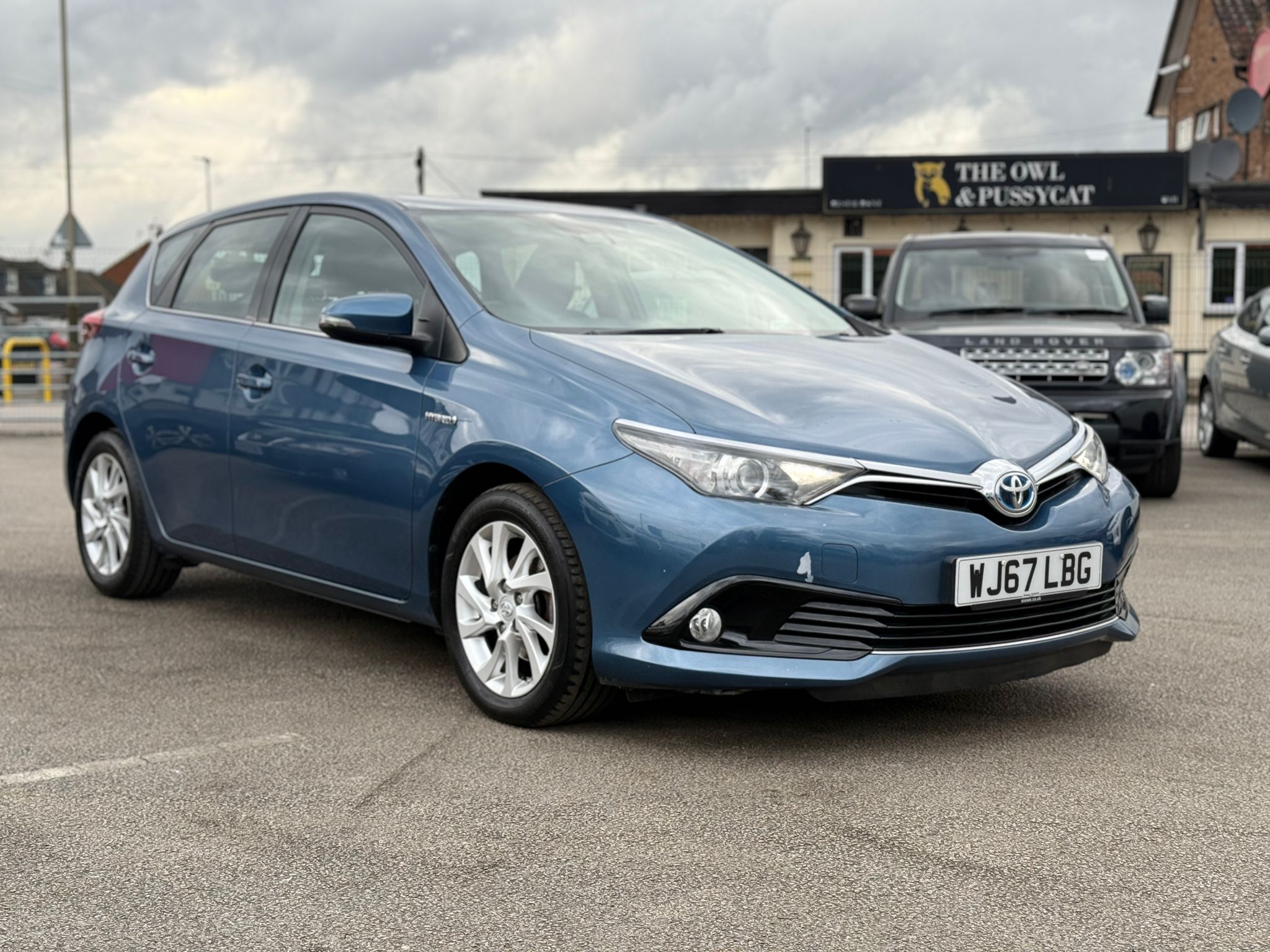 Toyota Auris Business Edition 2017 1.8 VVT-h Business Hybrid Automatic