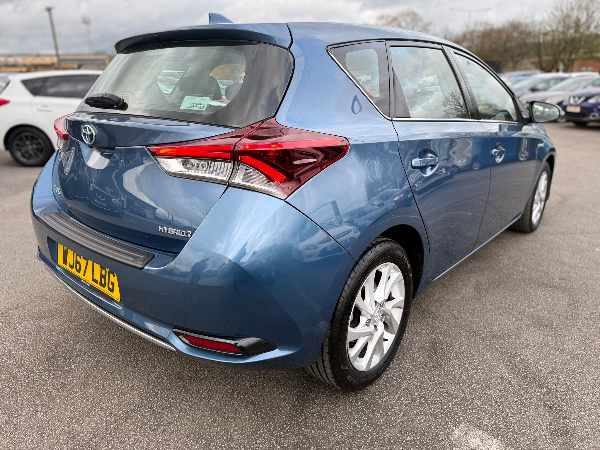 Toyota Auris Business Edition 2017 1.8 VVT-h Business Hybrid Automatic