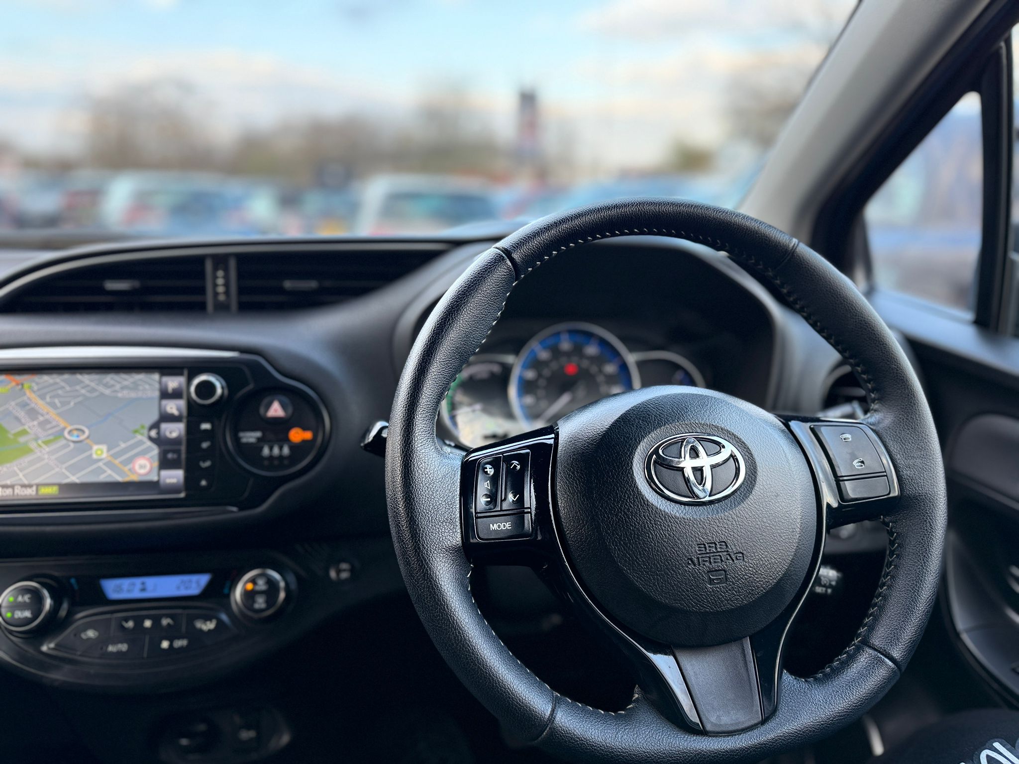 Toyota Yaris Excel 2016 1.5 VVT-h Excel Hatchback 5dr Petrol Hybrid E-CVT Automatic