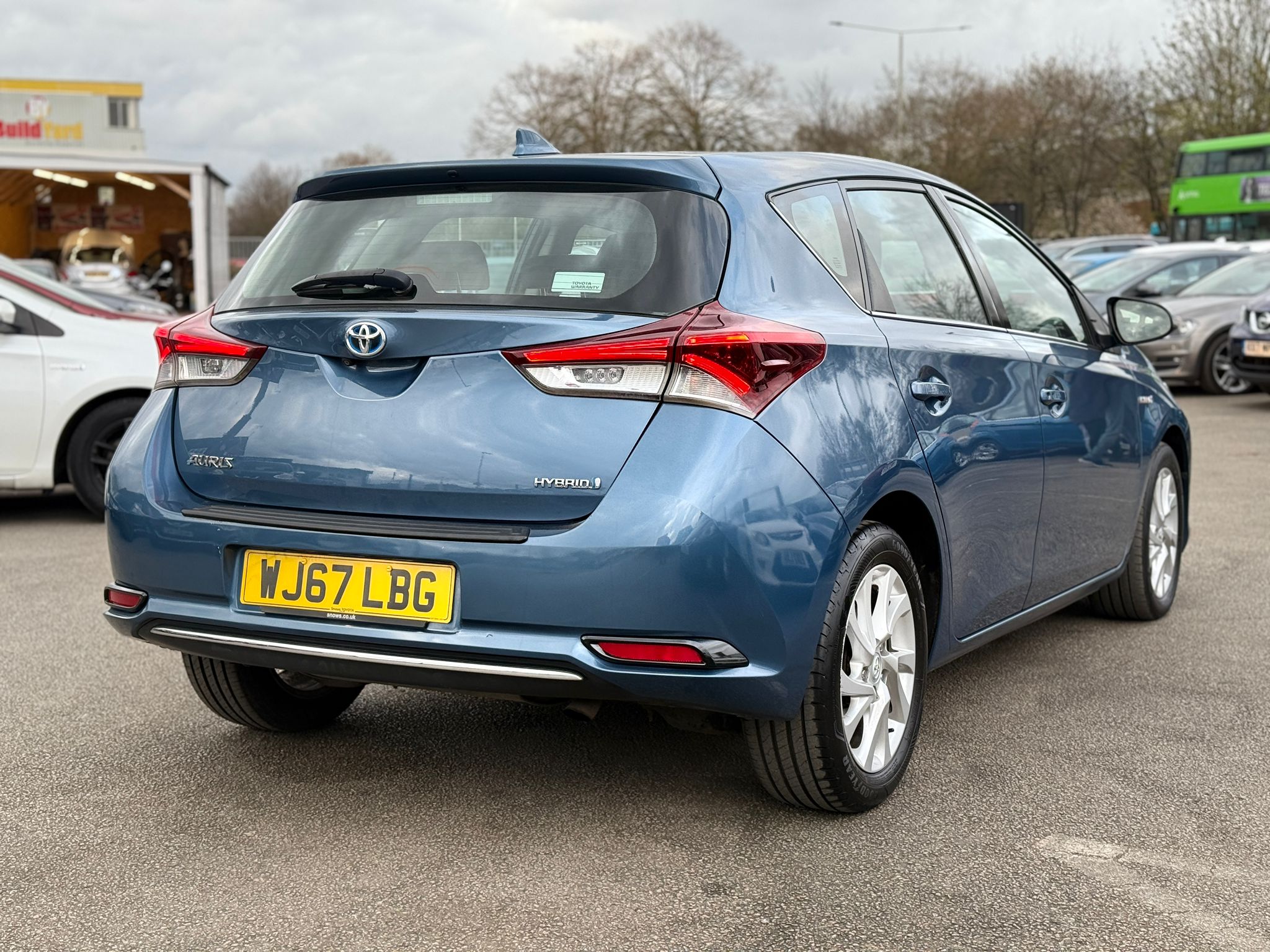 Toyota Auris Business Edition 2017 1.8 VVT-h Business Hybrid Automatic