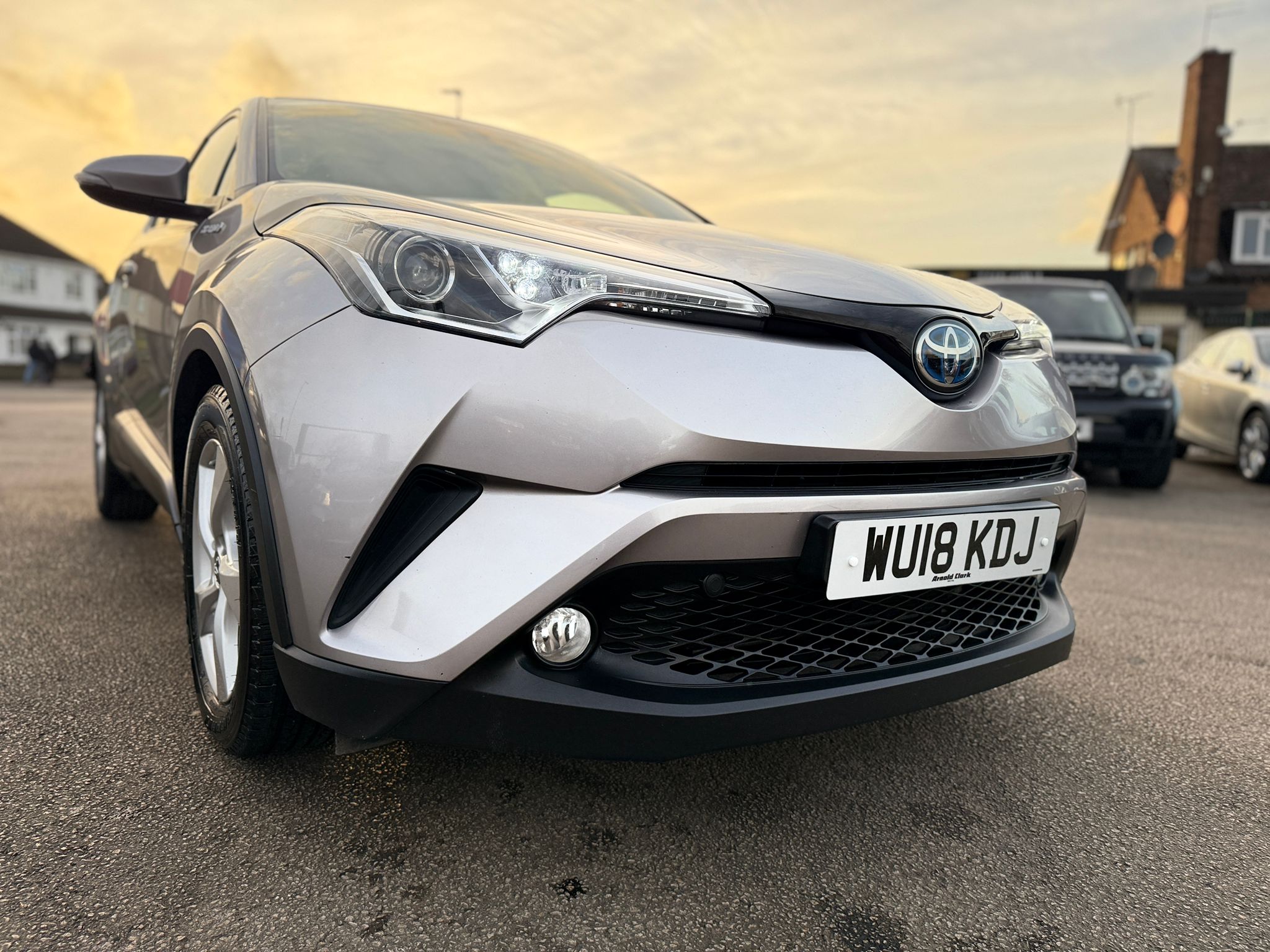 Toyota C-HR Icon 2018 1.8 VVT-h Icon SUV 5dr Petrol Hybrid CVT Euro 6 Automatic