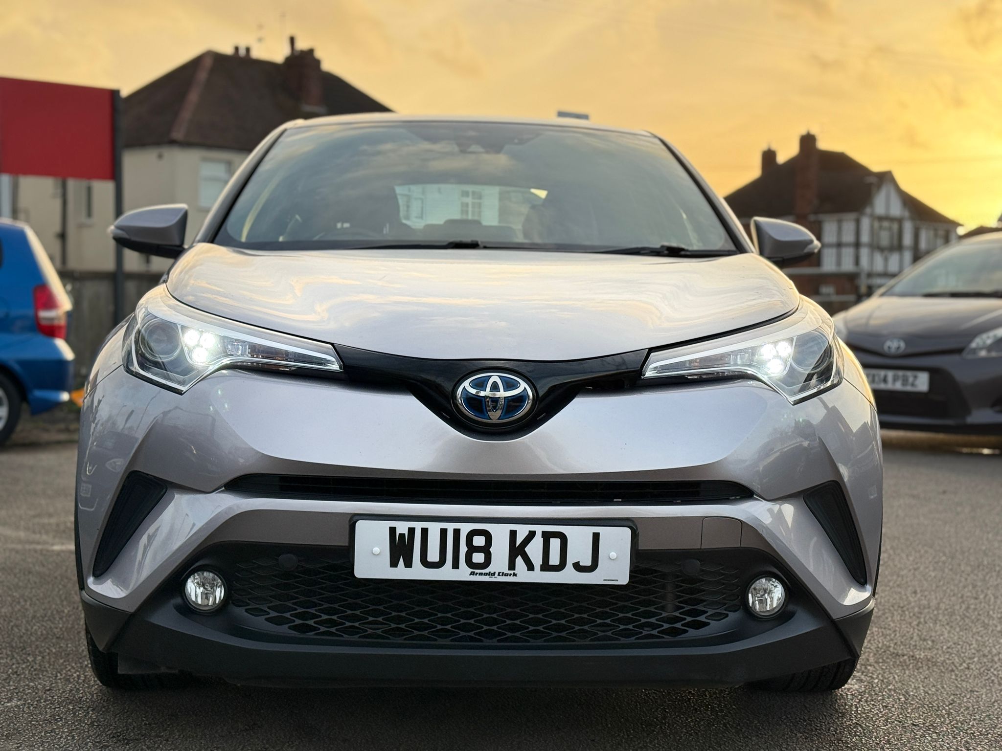 Toyota C-HR Icon 2018 1.8 VVT-h Icon SUV 5dr Petrol Hybrid CVT Euro 6 Automatic