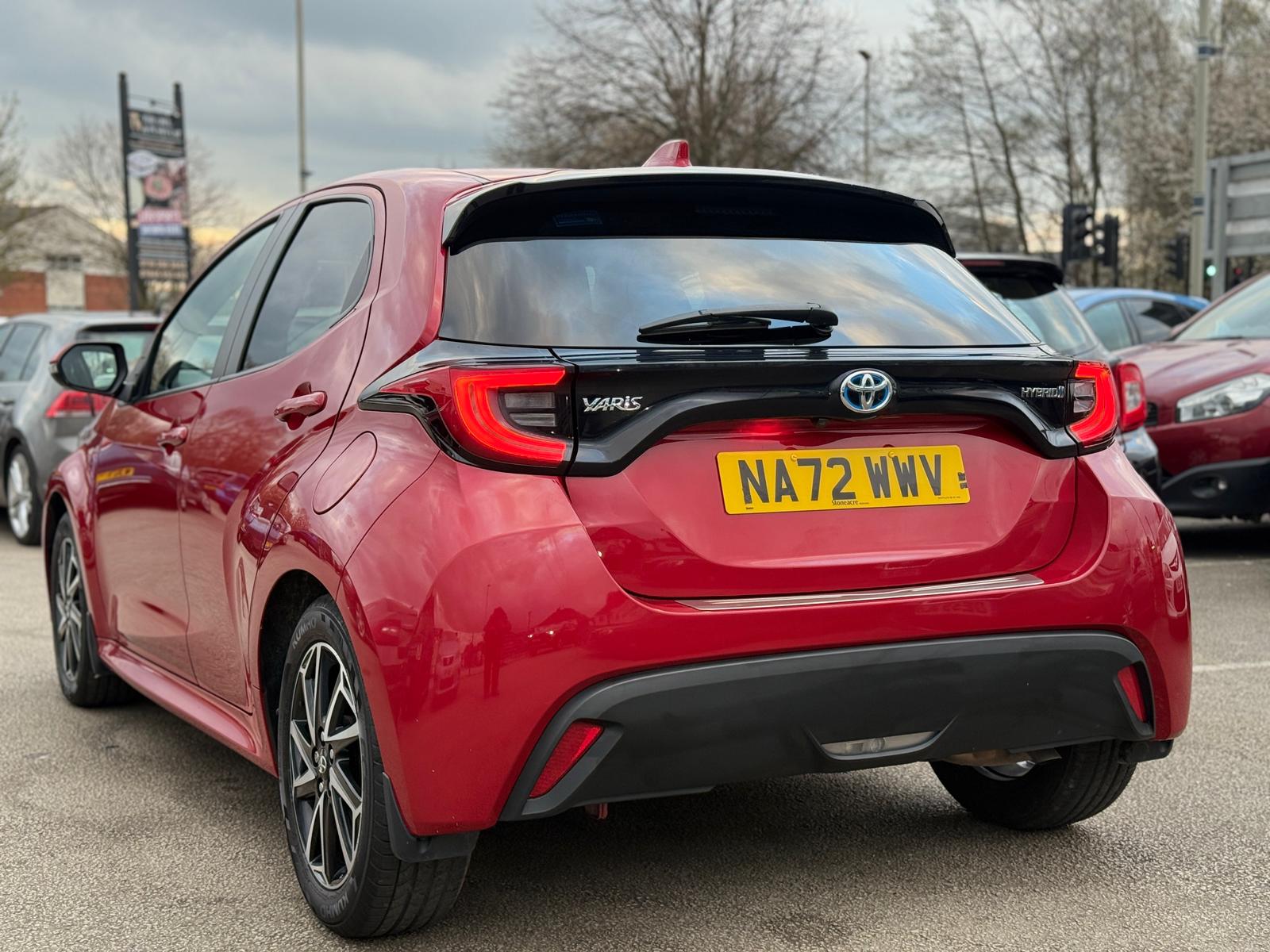 Toyota Yaris Design 2022 1.5 VVT-h Design Hatchback Automatic