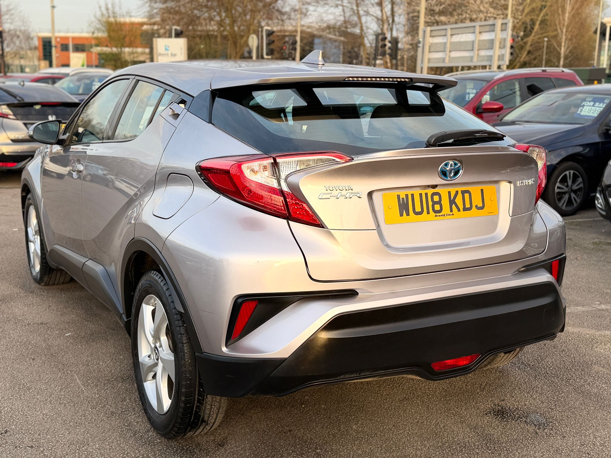 Toyota C-HR Icon 2018 1.8 VVT-h Icon SUV 5dr Petrol Hybrid CVT Euro 6 Automatic