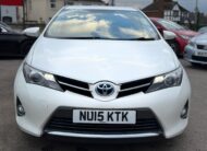 Toyota Auris Icon Plus 2015 1.8 VVT-h Icon Plus Hatchback Automatic