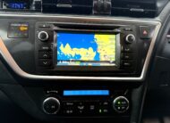 Toyota Auris Icon Plus 2015 1.8 VVT-h Icon Plus Hatchback Automatic