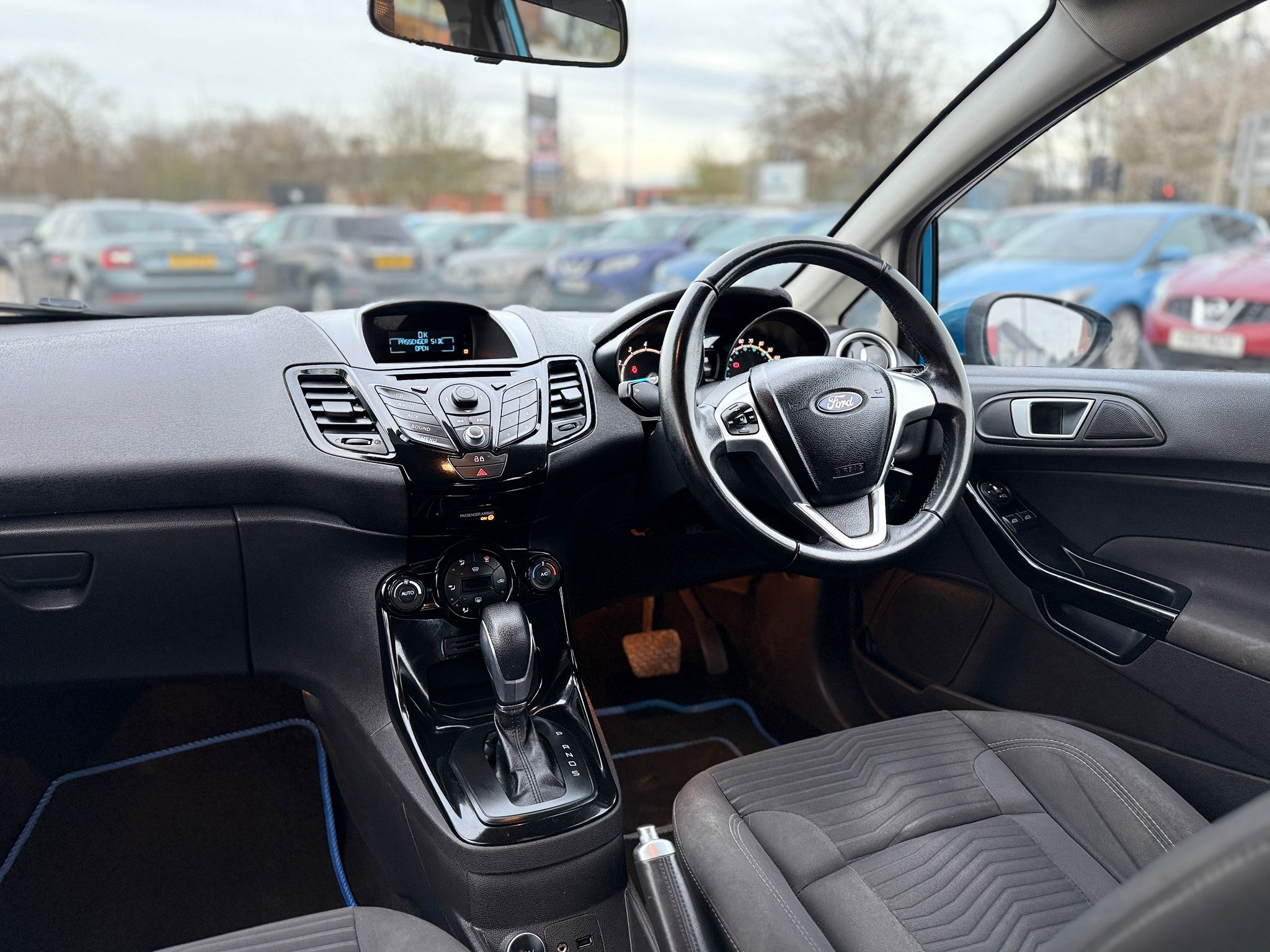 Ford Fiesta Zetec 2013 1.6 Zetec Hatchback 5dr Automatic