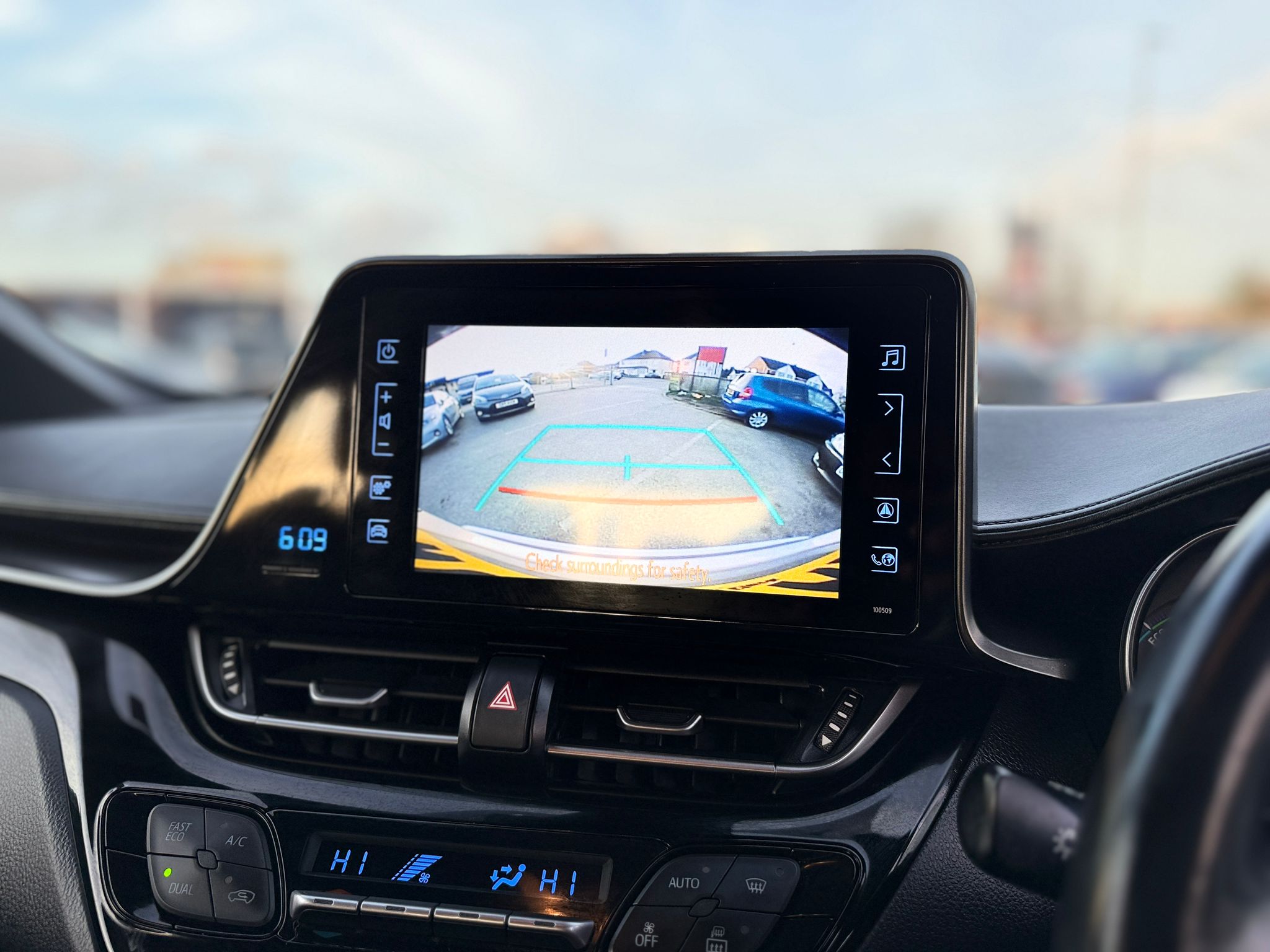 Toyota C-HR Icon 2018 1.8 VVT-h Icon SUV 5dr Petrol Hybrid CVT Euro 6 Automatic