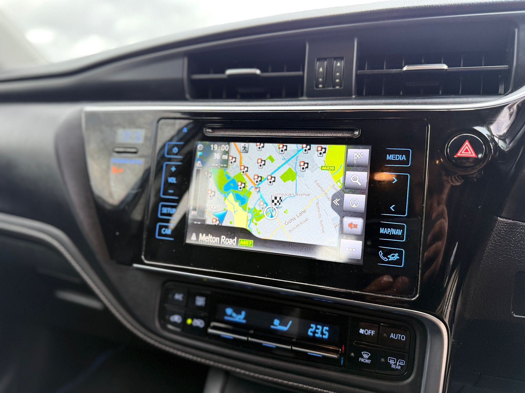 Toyota Auris Business Edition 2017 1.8 VVT-h Business Hybrid Automatic