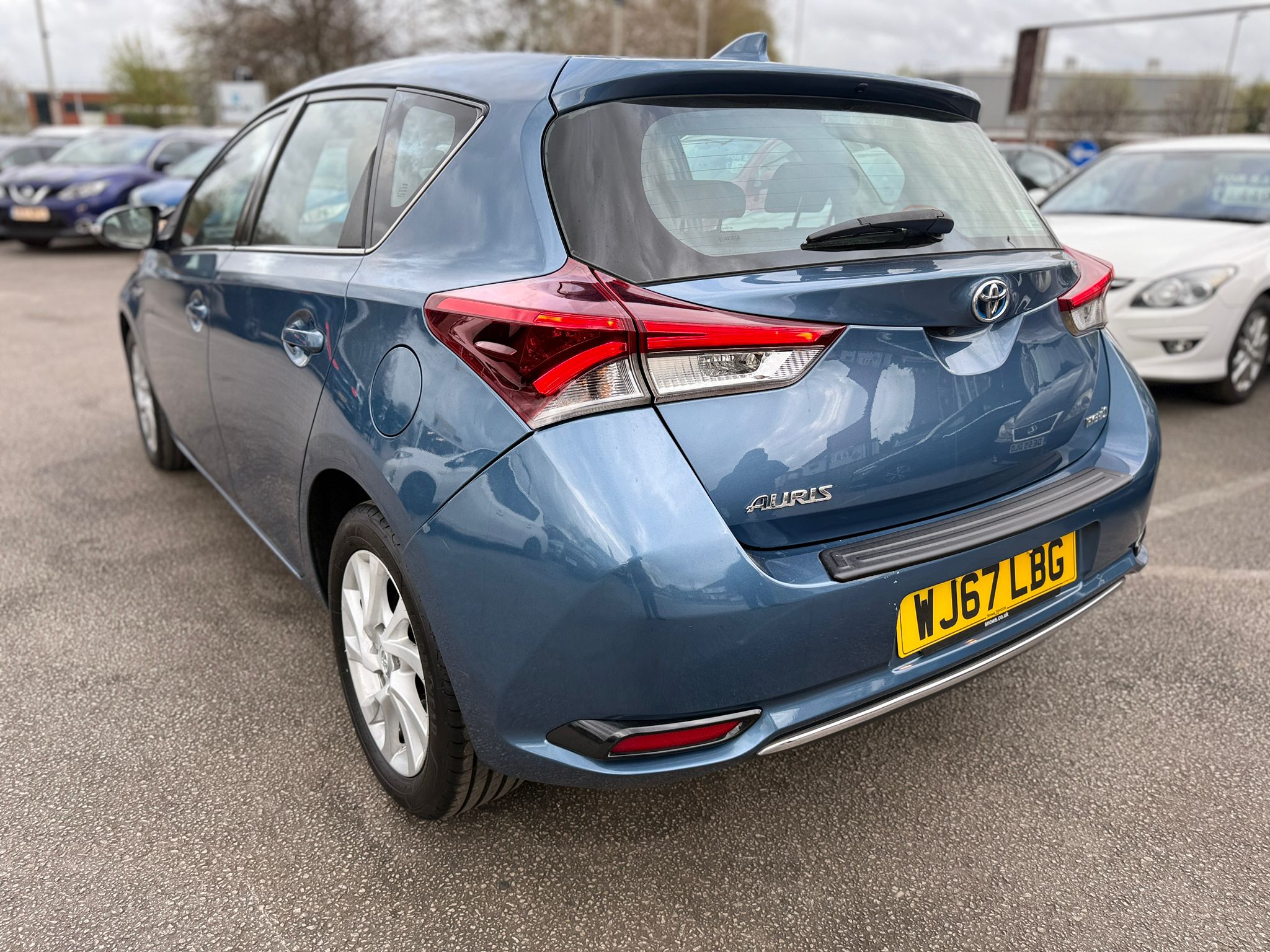 Toyota Auris Business Edition 2017 1.8 VVT-h Business Hybrid Automatic