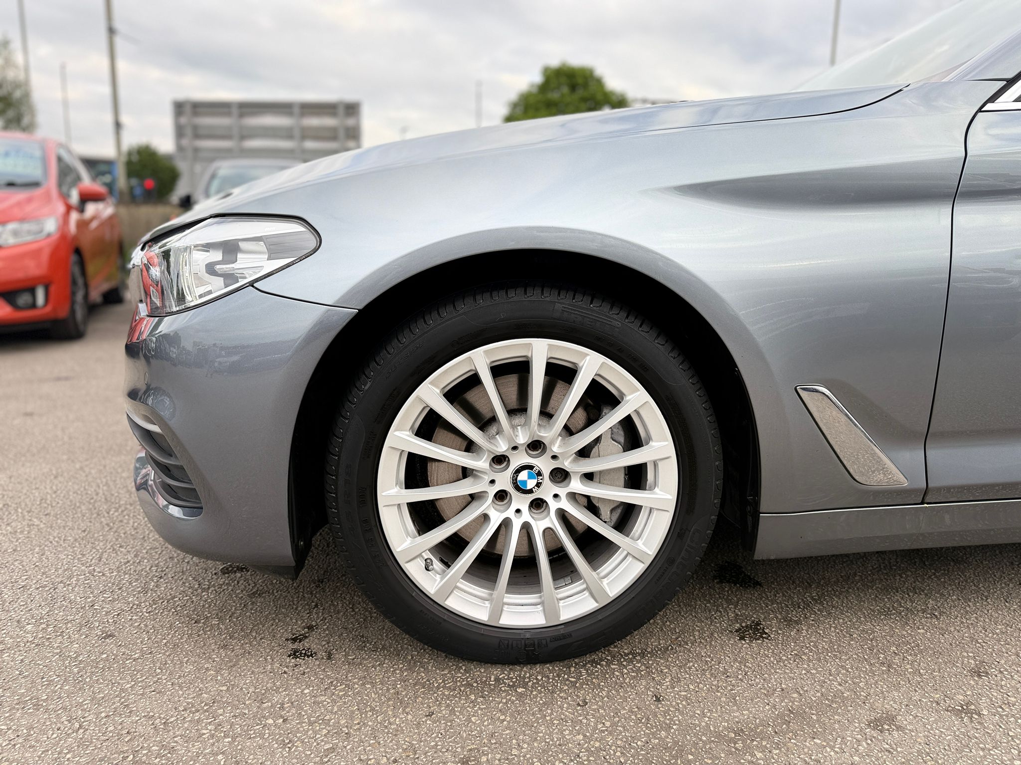 2017 BMW 5 SERIES 530d SE SALOON