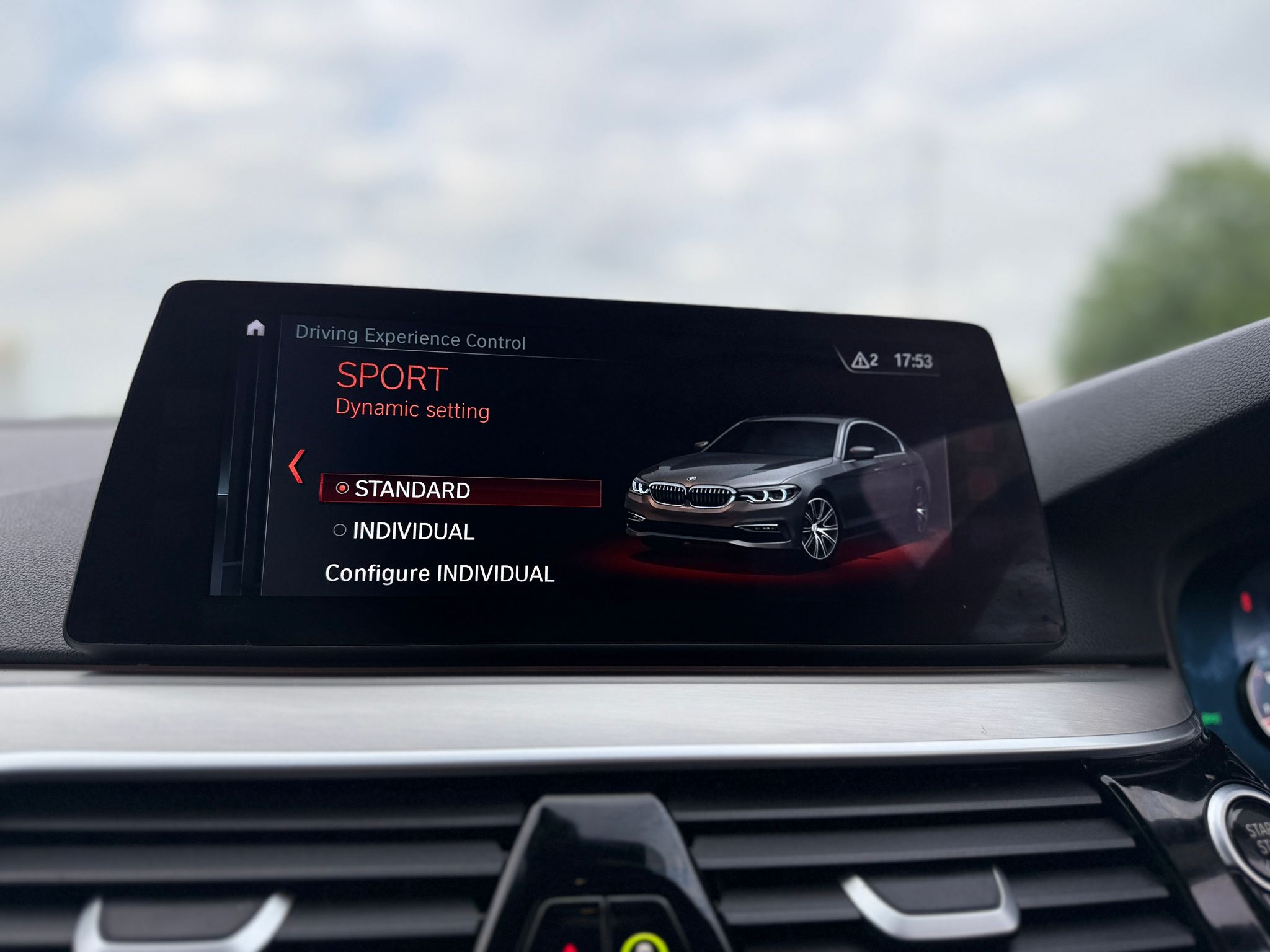2017 BMW 5 SERIES 530d SE SALOON