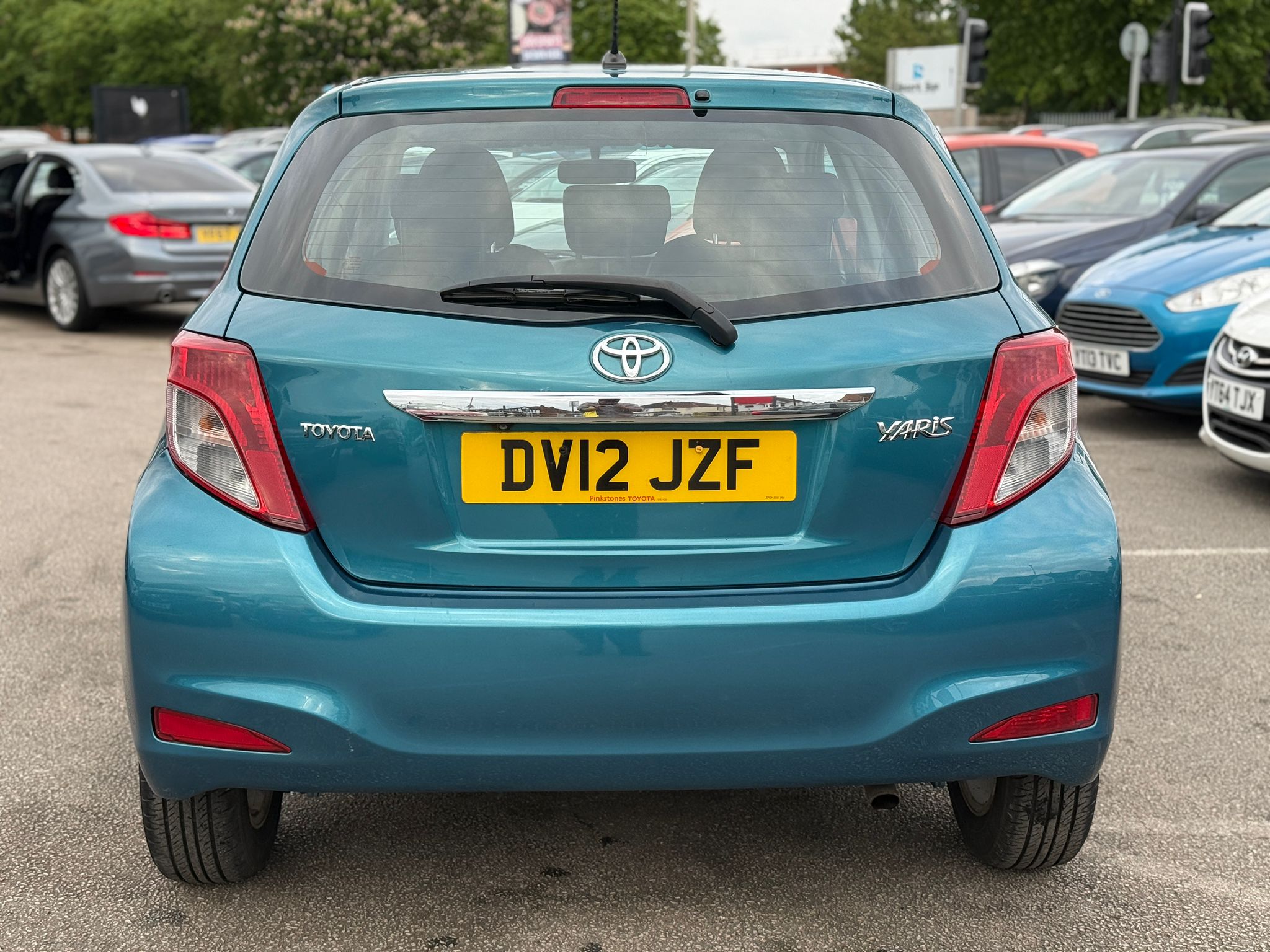 TOYOTA YARIS 1.33 DUAL VVT-i TR 2012