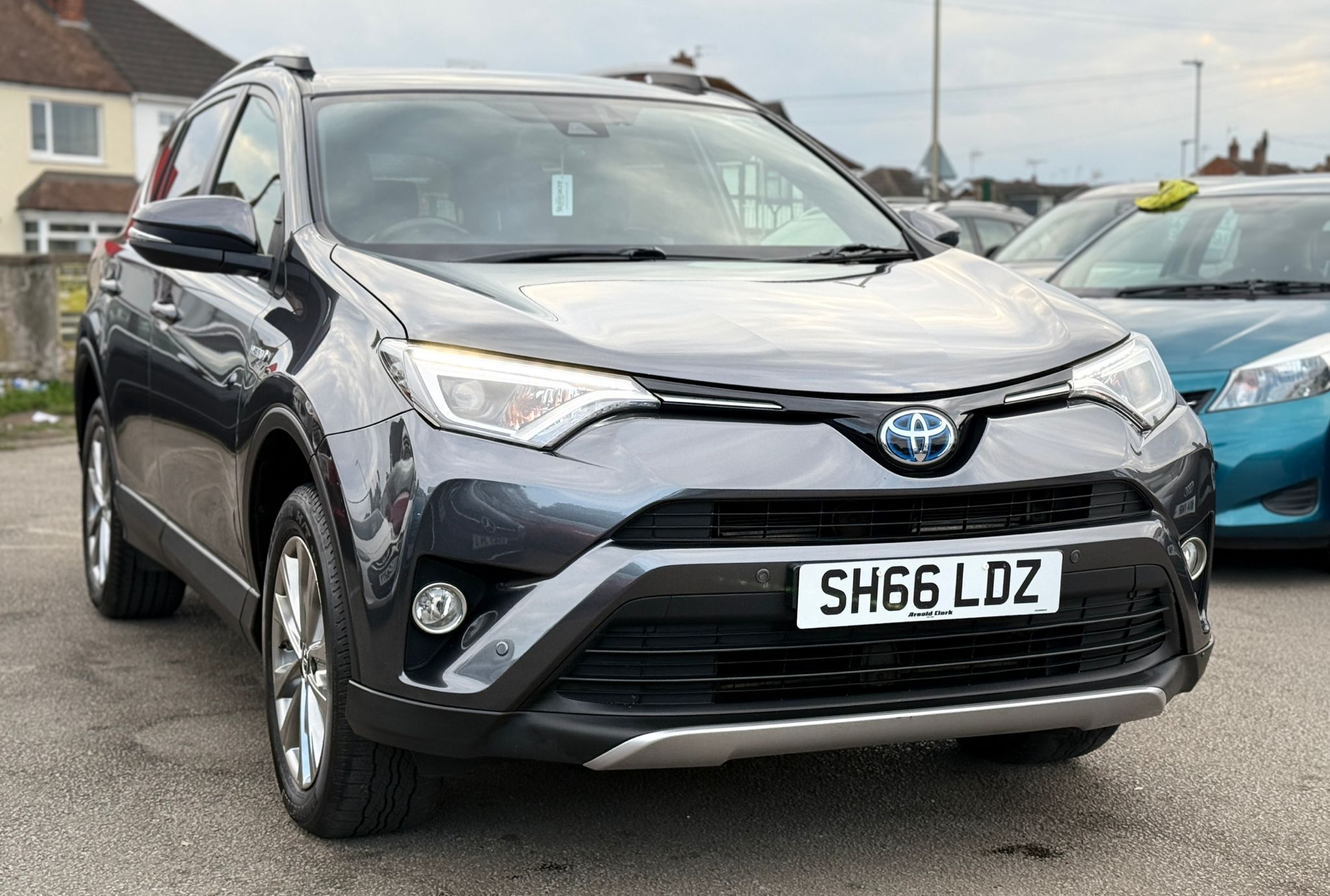 TOYOTA RAV4 2.5 VVT-h 2016