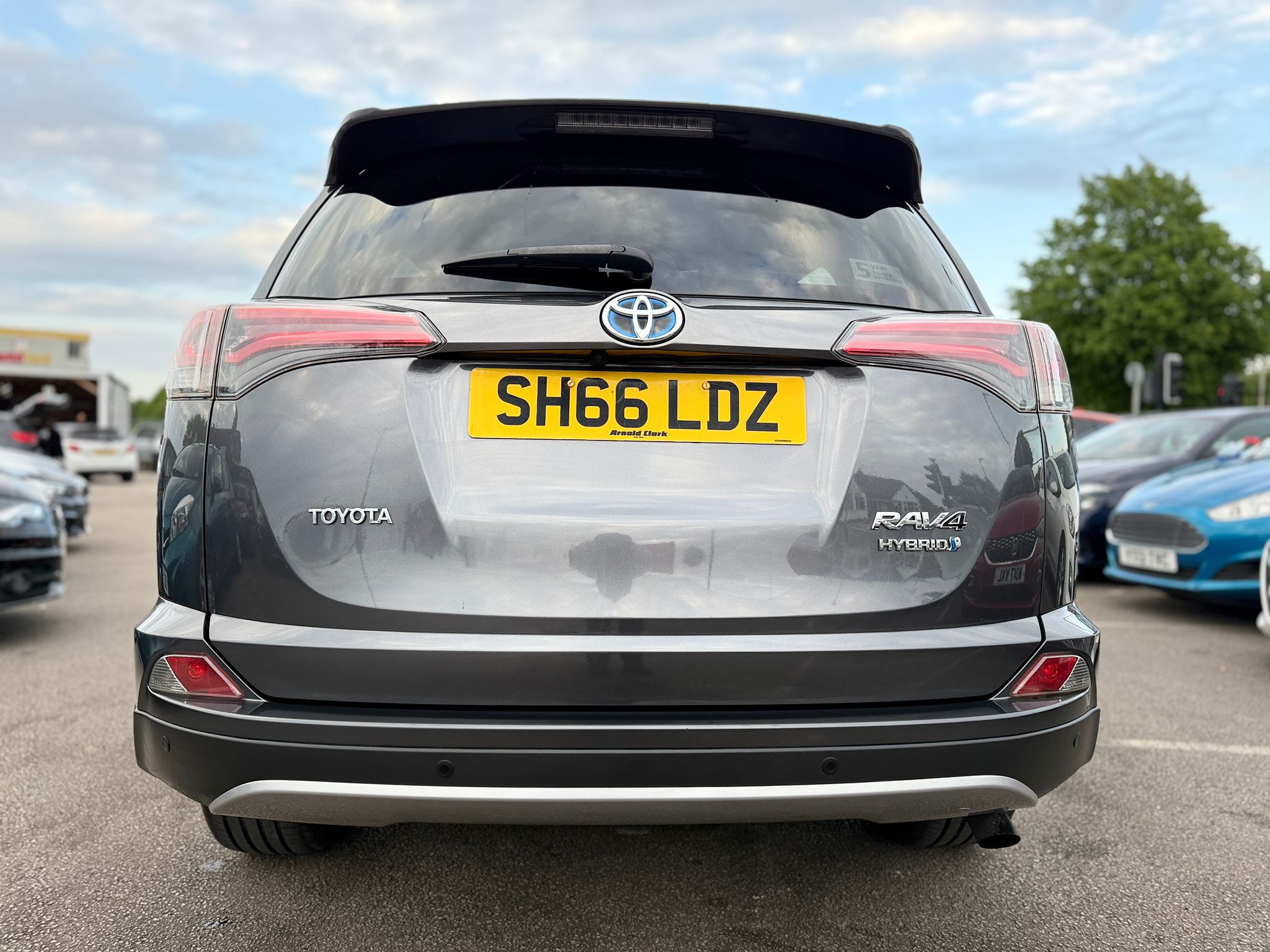 TOYOTA RAV4 2.5 VVT-h 2016
