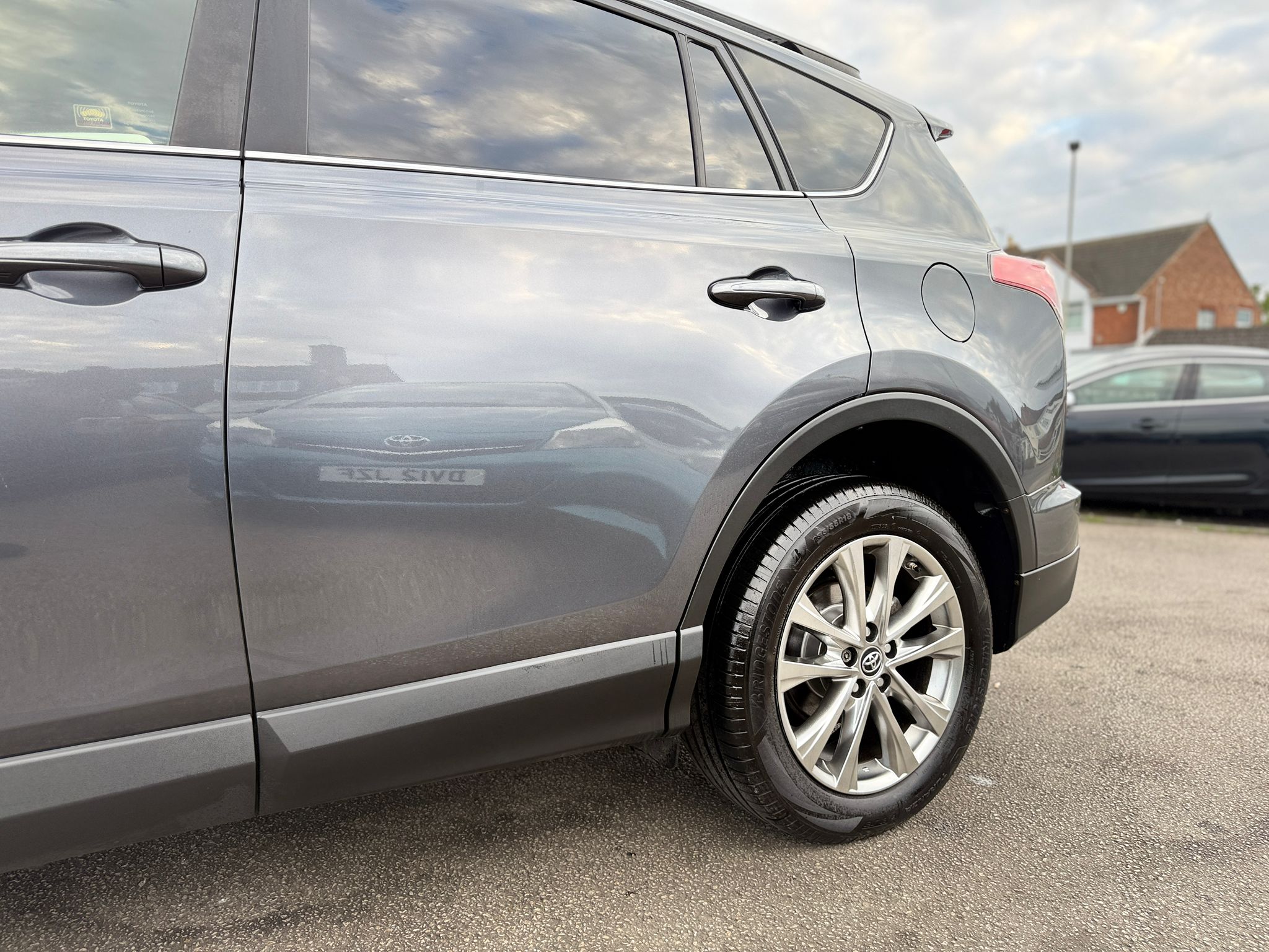 TOYOTA RAV4 2.5 VVT-h 2016