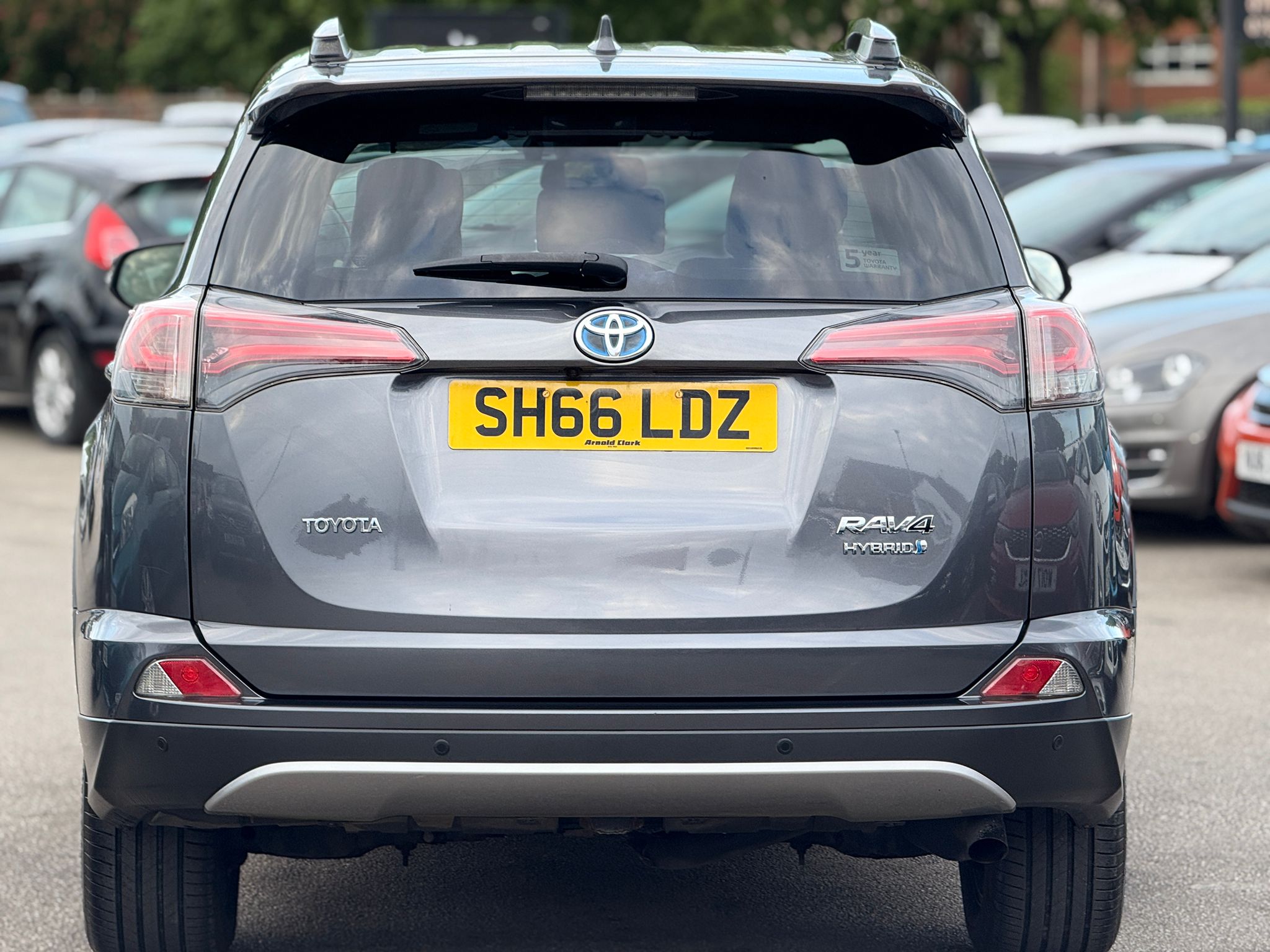 TOYOTA RAV4 2.5 VVT-h 2016