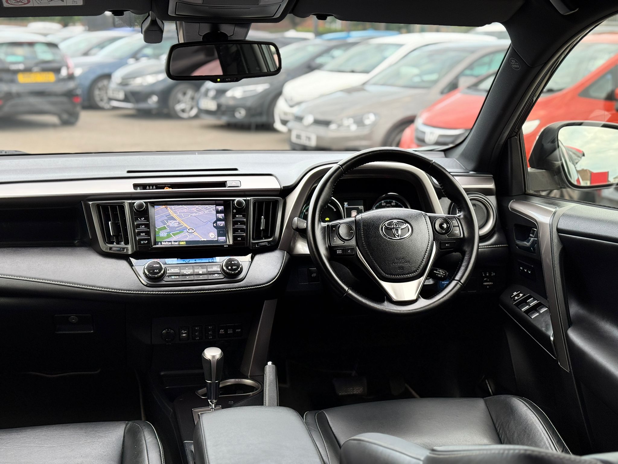 TOYOTA RAV4 2.5 VVT-h 2016