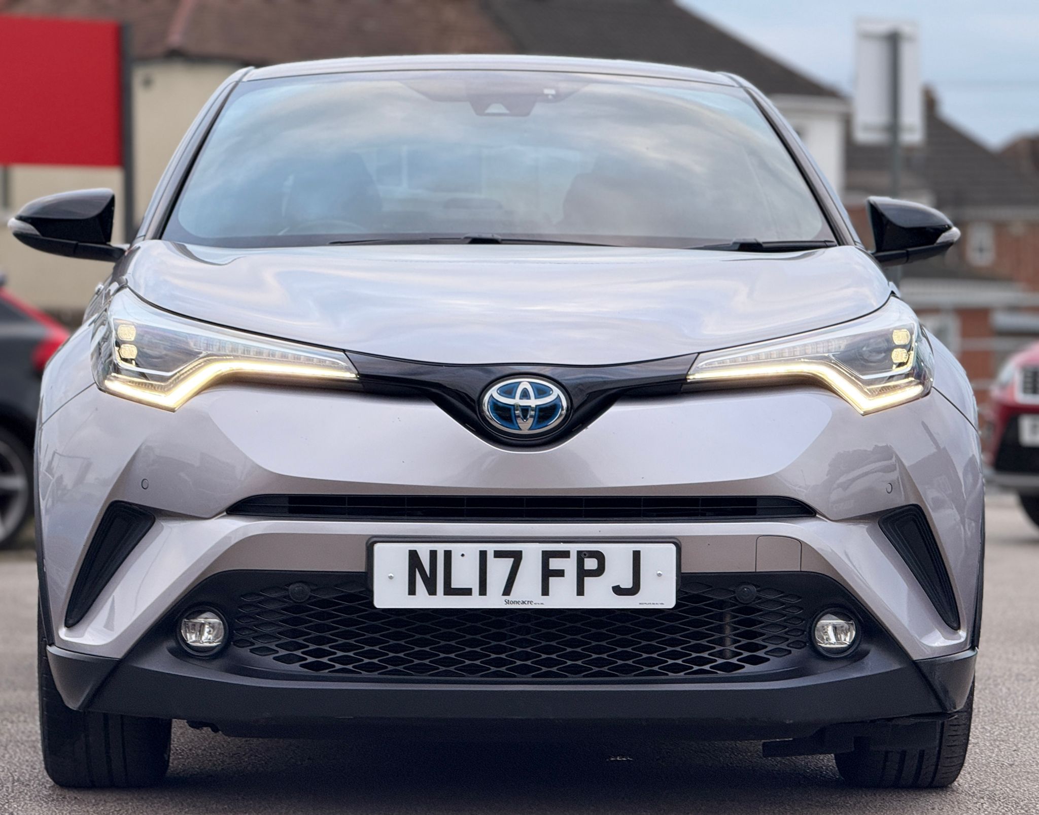 2017 TOYOTA C-HR 1.8 VVT-h DYNAMIC (HYBRID)
