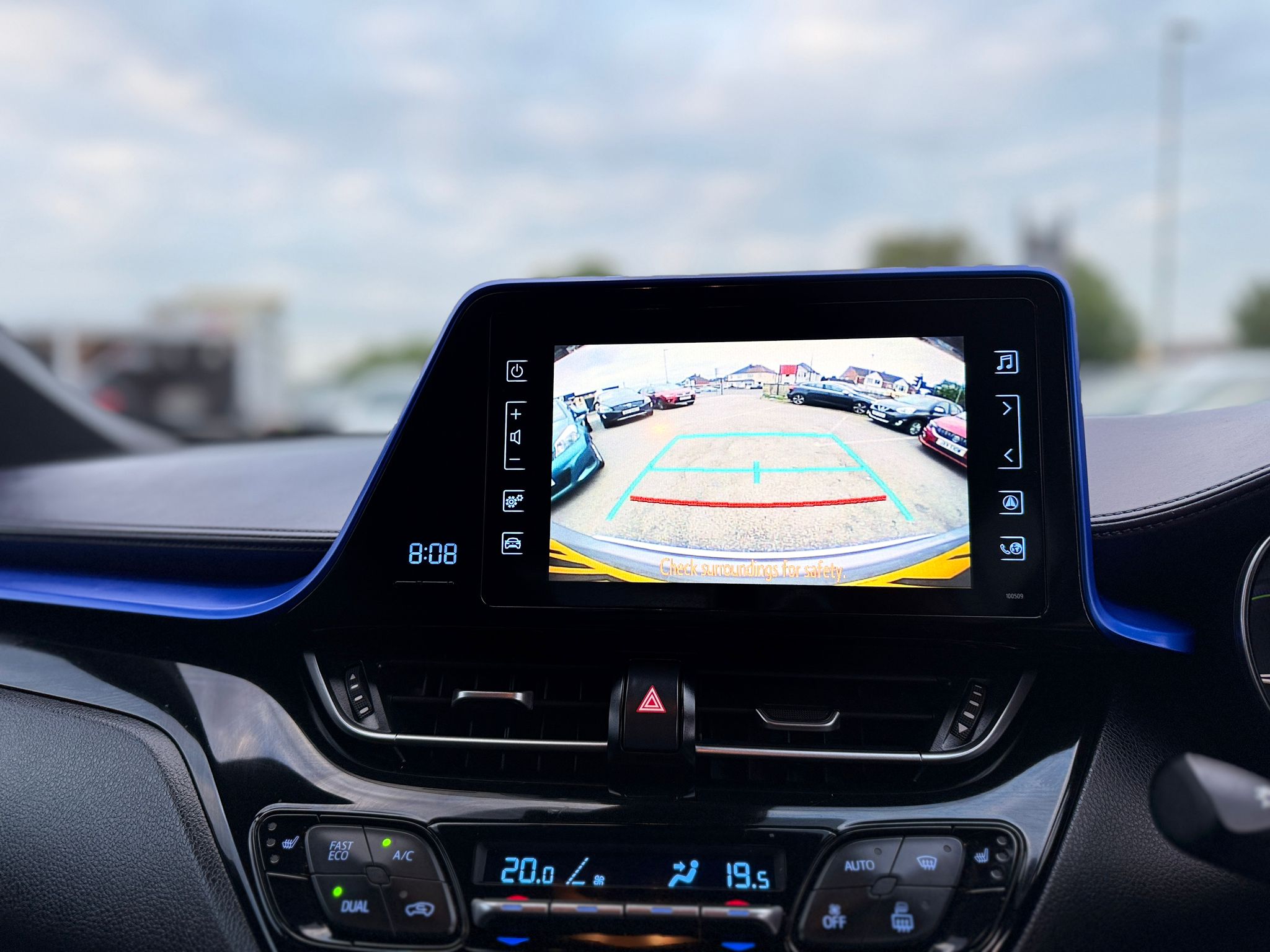 2017 TOYOTA C-HR 1.8 VVT-h DYNAMIC (HYBRID)