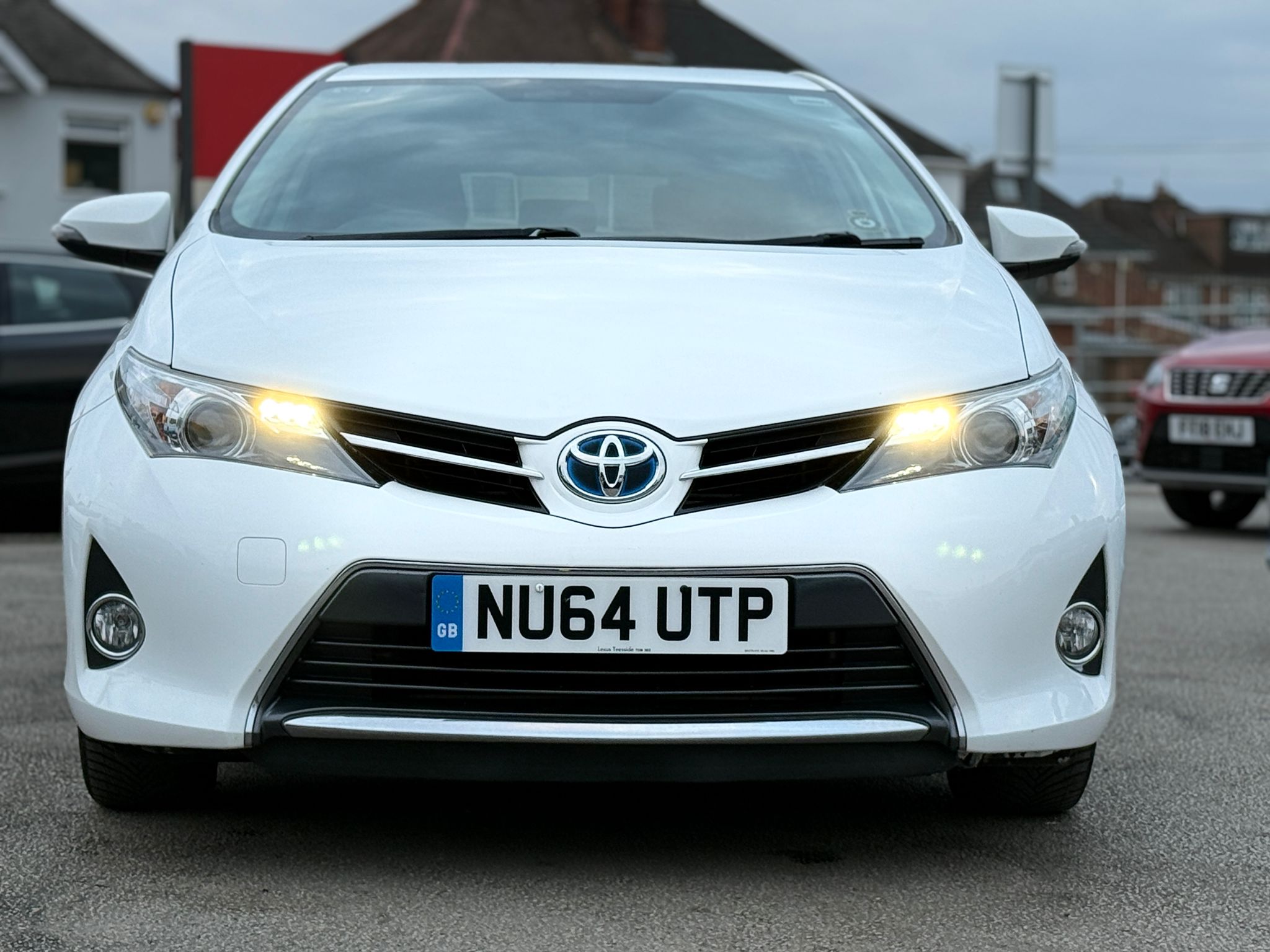 2014 TOYOTA AURIS 1.8 VVT-h ICON PLUS