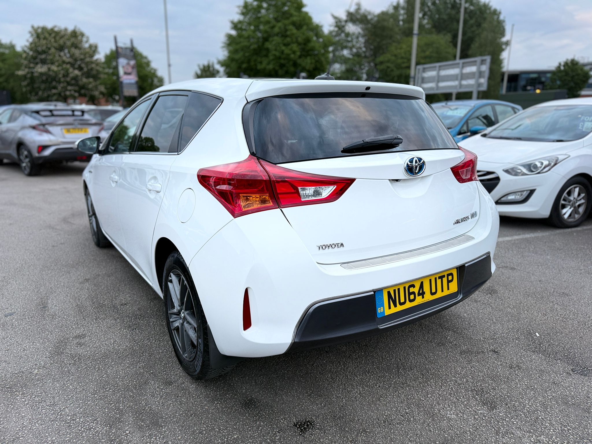 2014 TOYOTA AURIS 1.8 VVT-h ICON PLUS