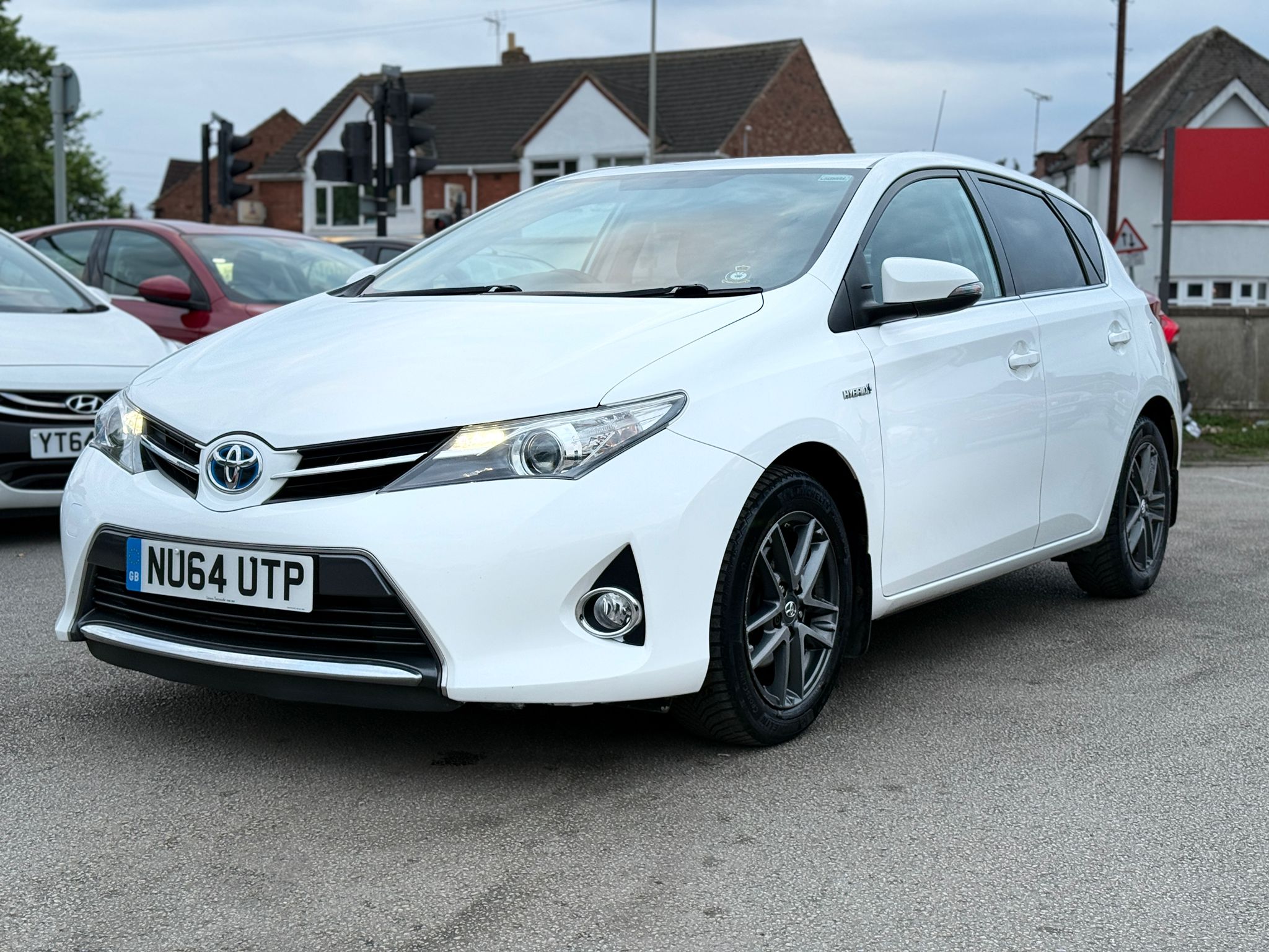 2014 TOYOTA AURIS 1.8 VVT-h ICON PLUS