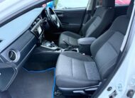 2014 TOYOTA AURIS 1.8 VVT-h ICON PLUS
